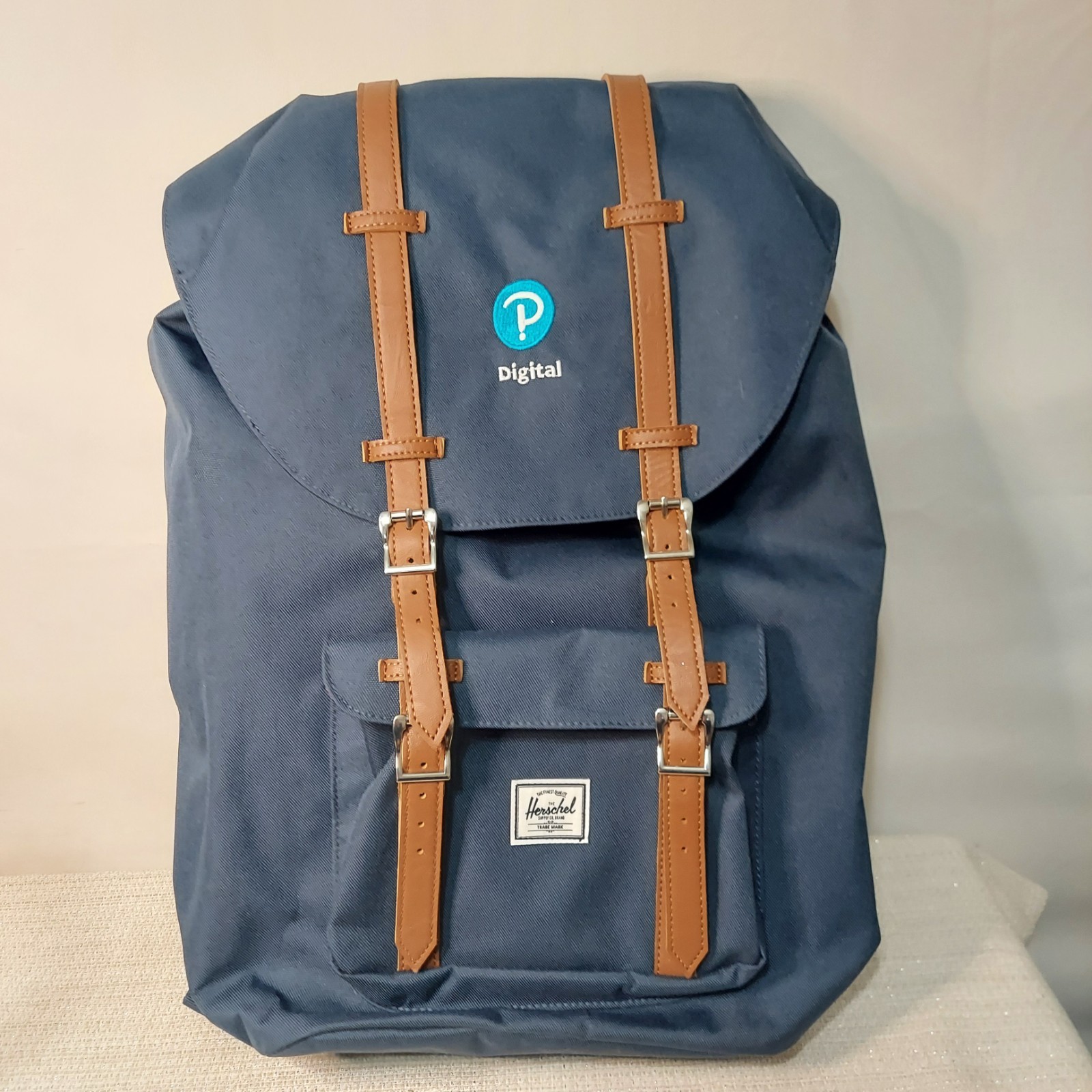 NWT Herschel Little America 25L Navy BackPack 15″ Laptop Red Stripe Interior