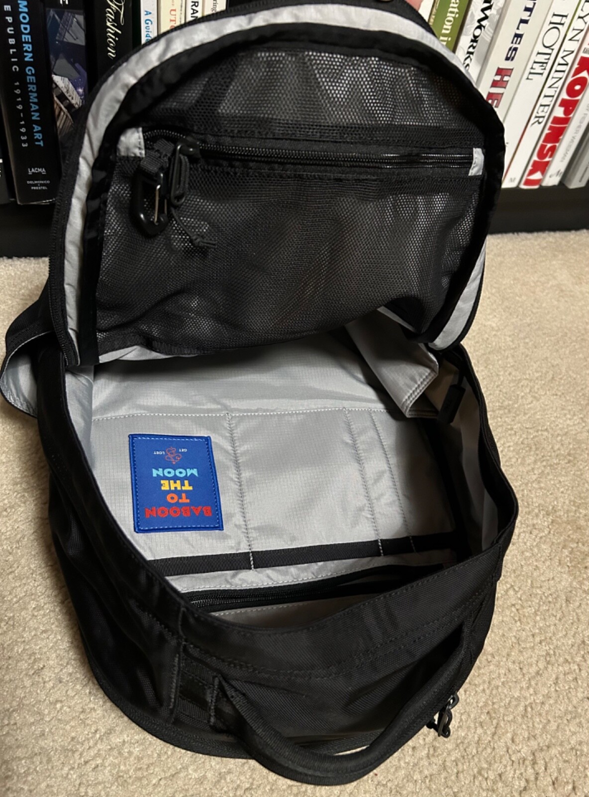 BABOON TO THE MOON black BACKPACK Regular Size