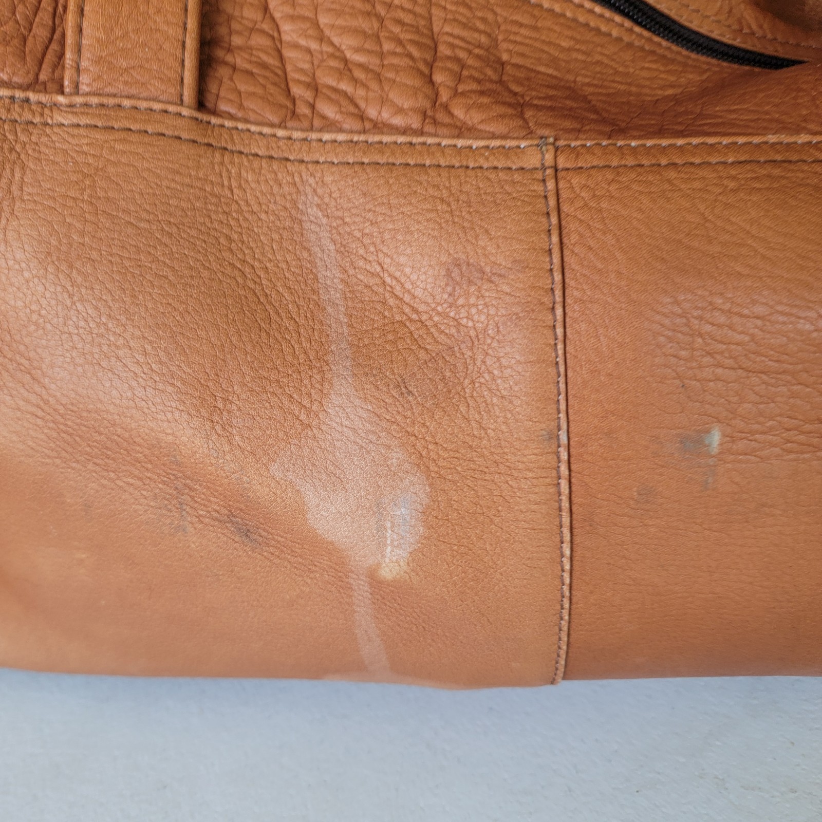 LEATHER DUFFLE BAG/WEEKENDER BAG, HANDMADE IN COLOMBIA