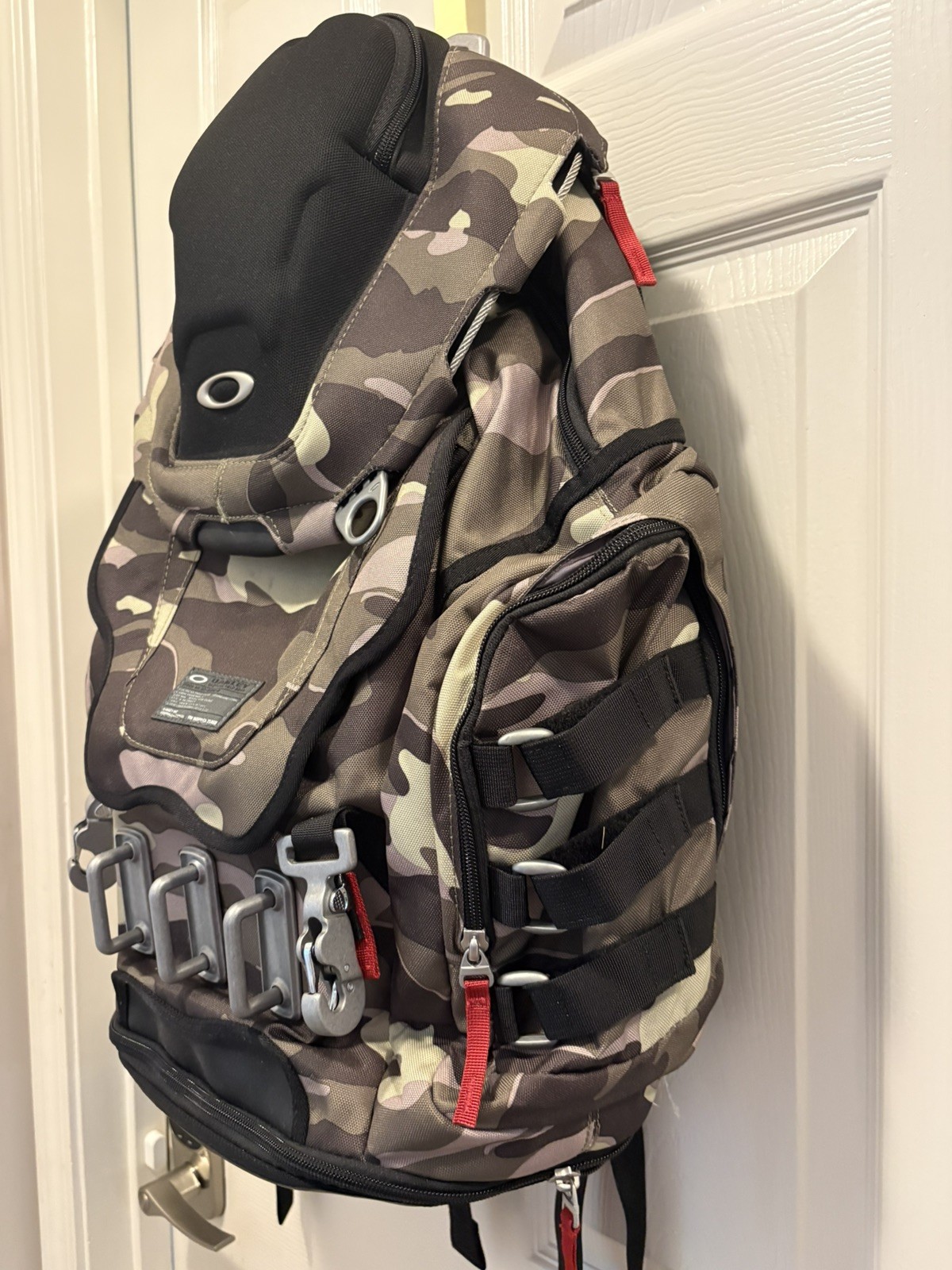OAKLEY KITCHEN SINK BACKPACK Herb Camo 34L Tactical Field Gear Day Pack Bag