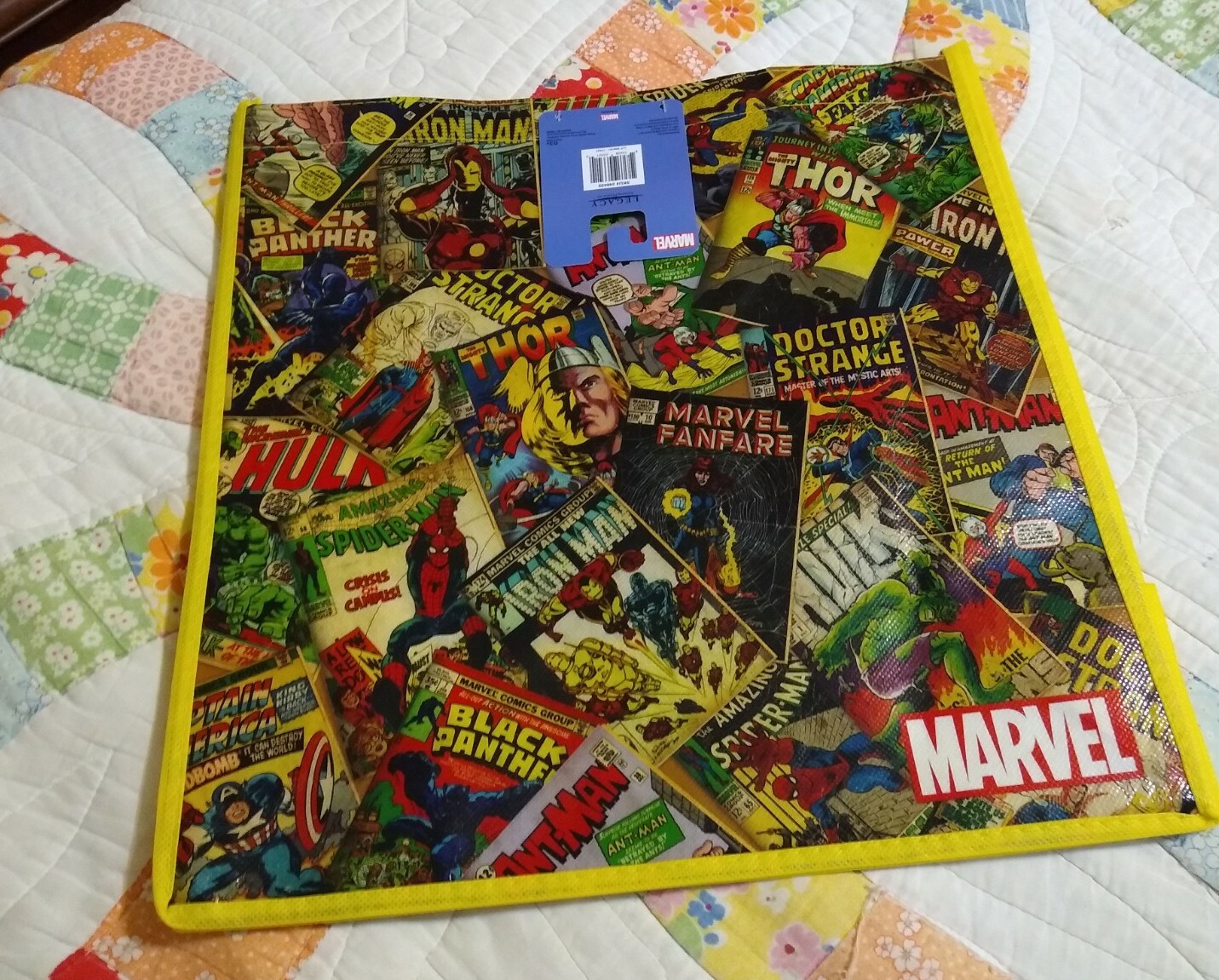 MARVEL AVENGERS REUSABLE SHOPPING TOTE/TREAT BAG: HULK, IRON MAN NEW! FREE SHIP!
