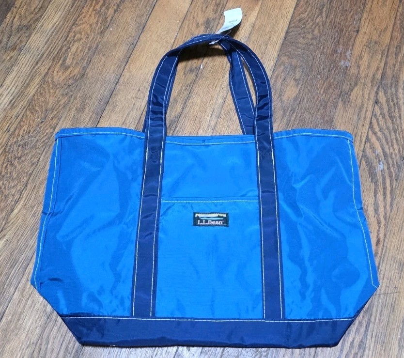 NEW LL Bean Blue Nylon Boat And Tote Bag Zippered Pockets Beach Summer