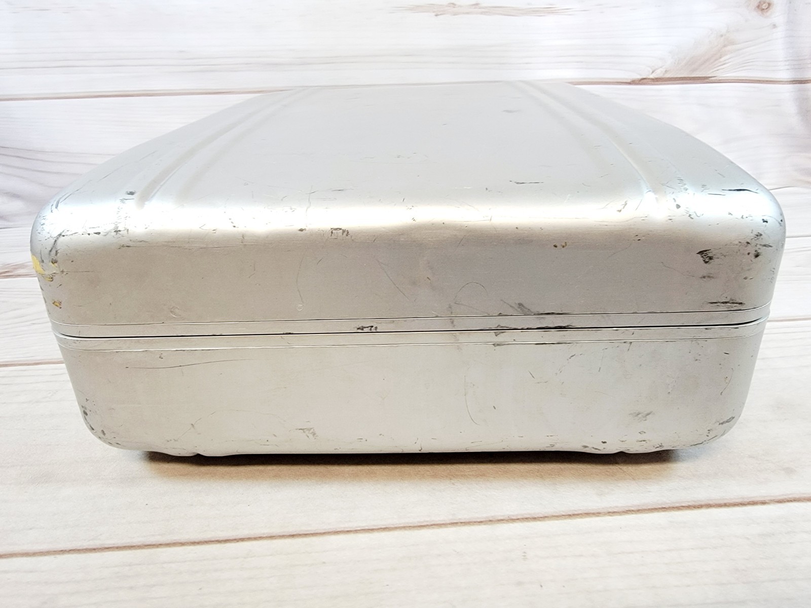 Vintage Aluminum Briefcases 18″ x 13″ x 5″ With Padding Camera Made In Japan