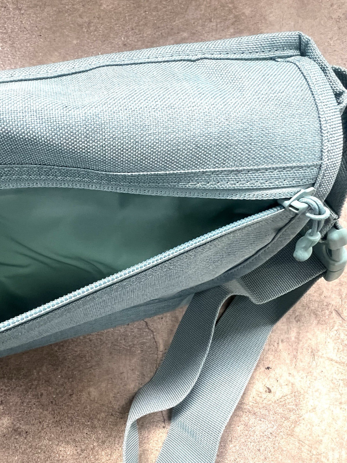NWT Herschel Supply Co. Grade Mini Messenger Bag Oil Blue Crosshatch Nordstrom