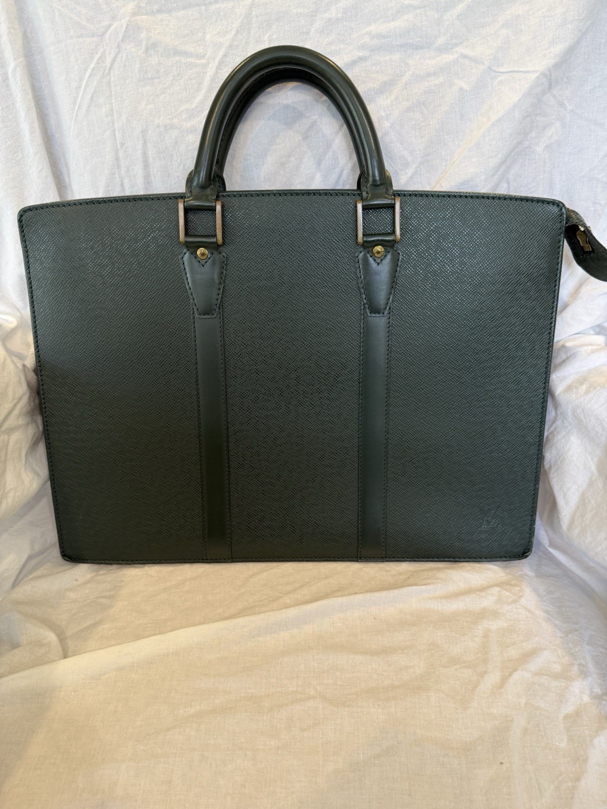 Auth Louis Vuitton Taiga Leather Briefcase Green Vintage 1997 Made In France