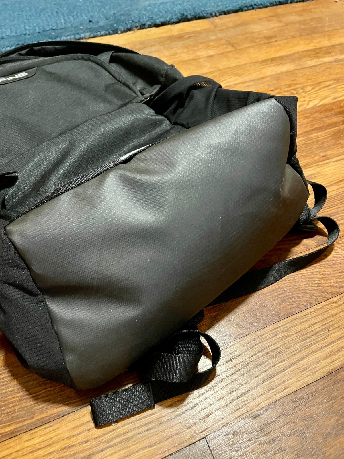 PING Backpack Black 8-Pocket Laptop Tablet Sleeve YKK Zippers Golf Travel Bag