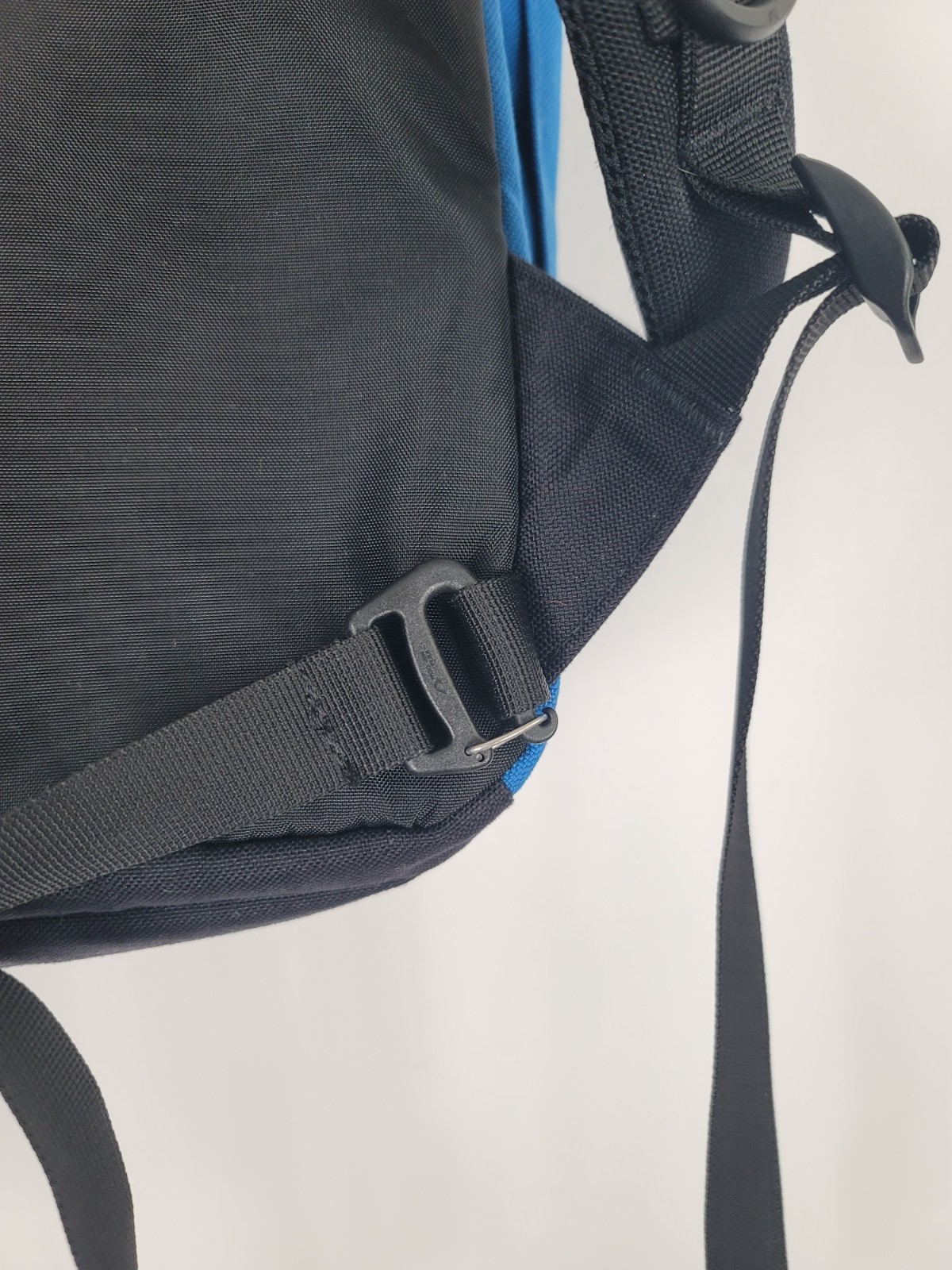 Topo Designs Core Pack Blue Black Large Laptop Bag Hiking Commute Travel 25L