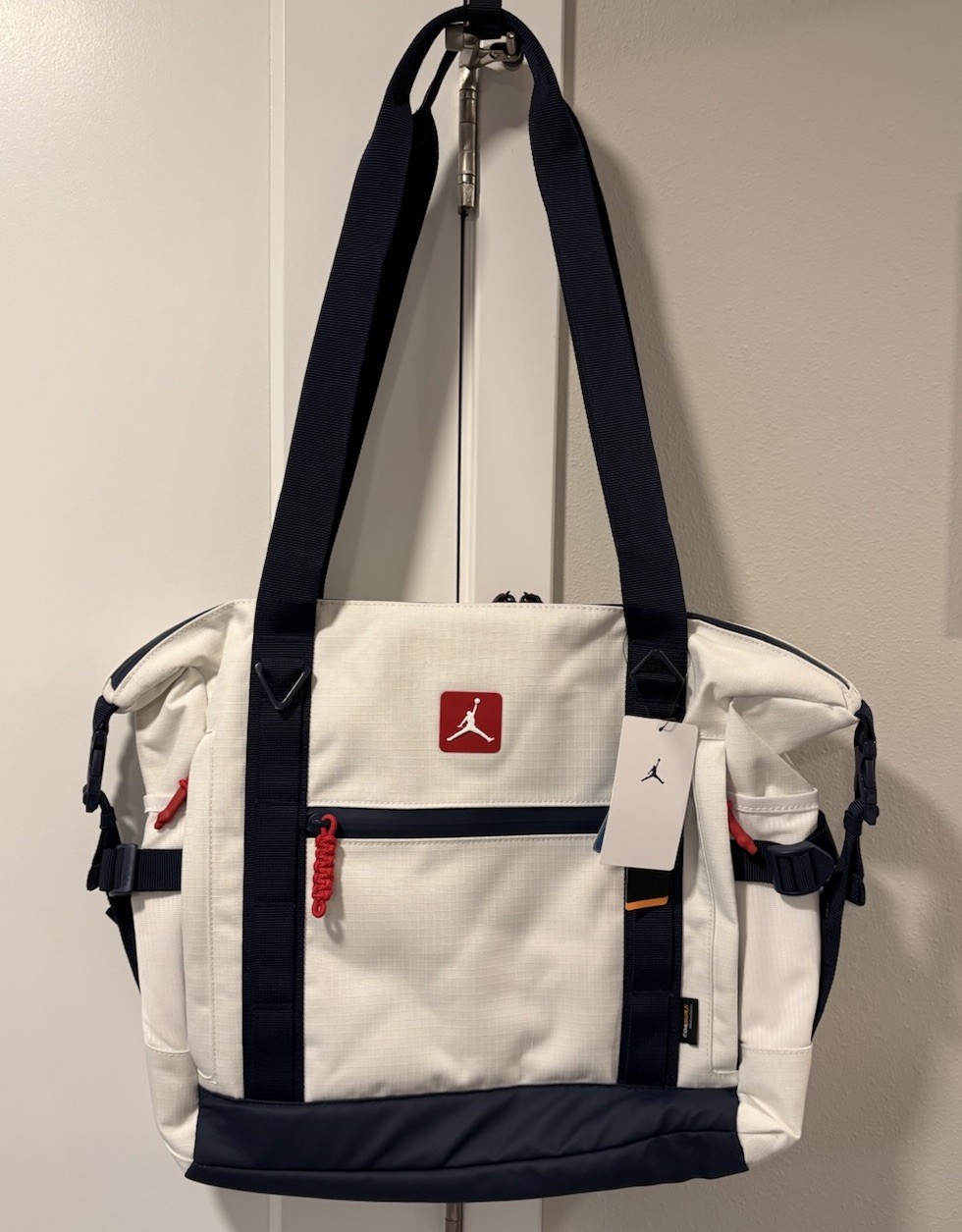 Nike JORDAN Tote Bag 40L CORDURA Travel Duffle Laptop Beach Pool MA9016-782