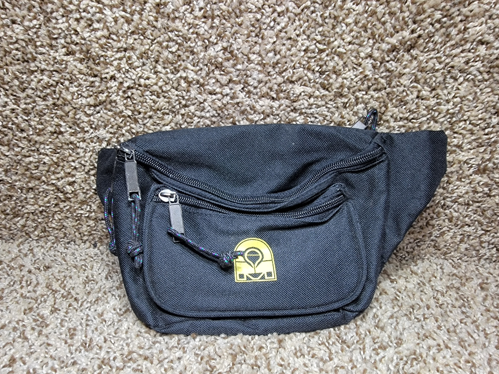 Vintage 90’s Fanny Waist Pack Nylon VTG unknown logo