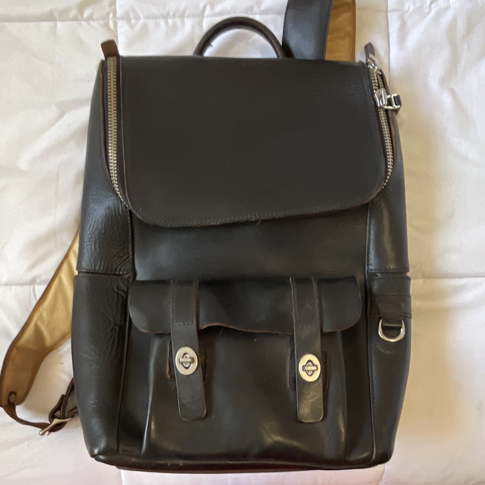 Schott NYC Men’s Medium Backpack Black/Brown Zip Buckle Outer Pockets
