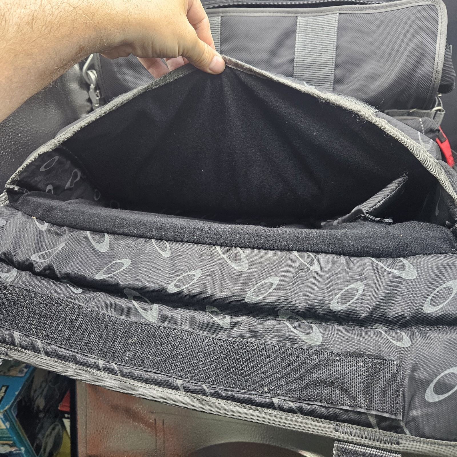 Oakley’s S.I. Computer Bag “Dexter Bag” Oakley Tactical Field Gear