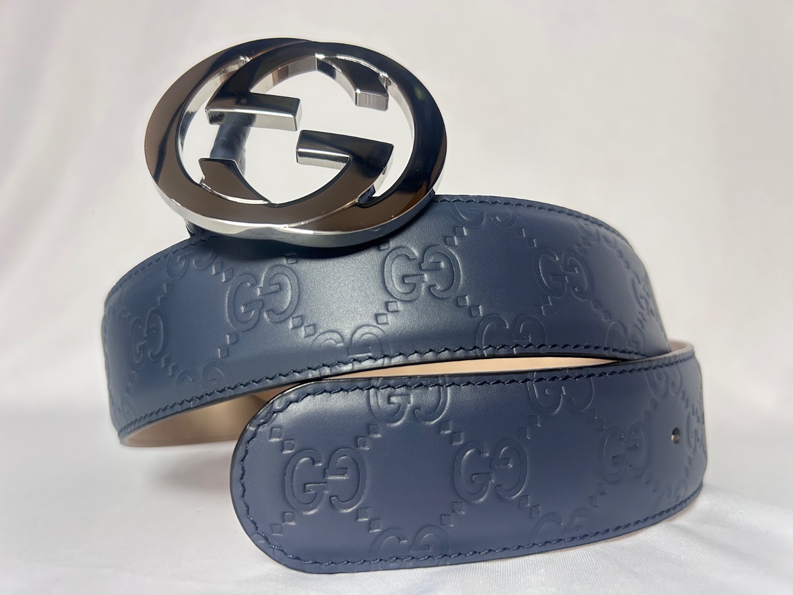 Embossed GG Gucci Leather Belt Navy w/ Silver Buckle sz 38 / 95cm