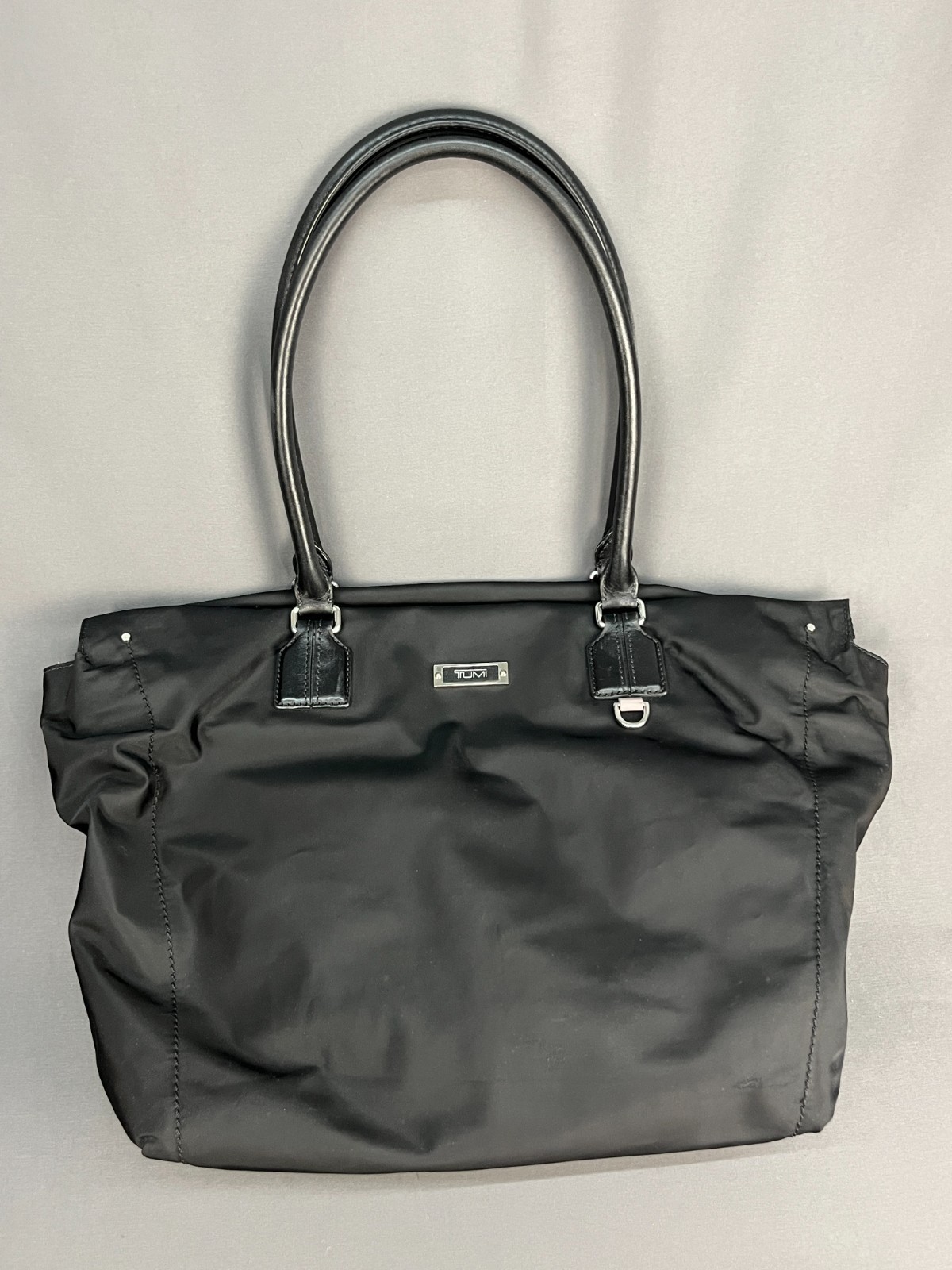 TUMI Black Nylon & Leather Large 12 1/2″ Tote Carry On Laptop Shoulder Bag