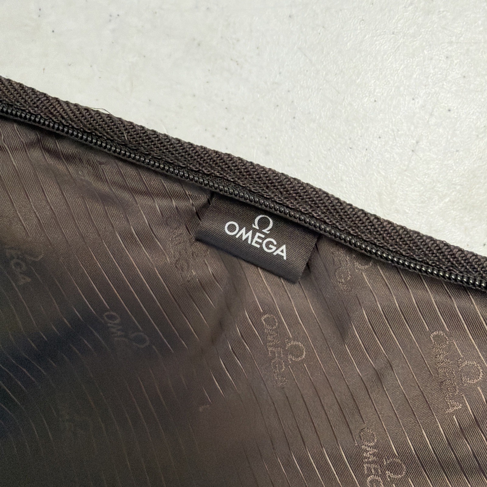 Omega speedmaster James Bond Folding Brown Travel Carry On Garment Bag