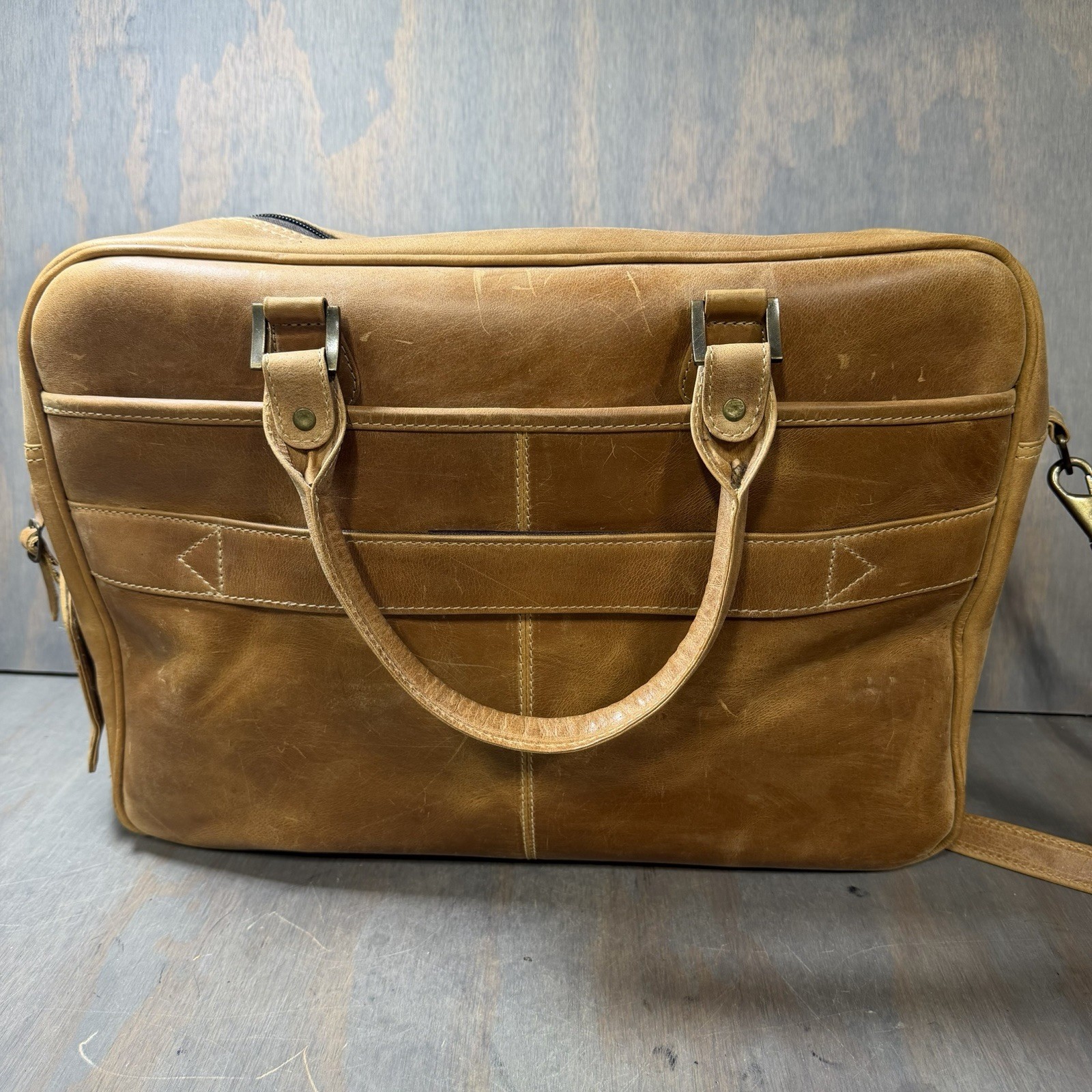 Canyon Outback Brown Leather Messenger Duffle Bag With Strap Computer With Tag