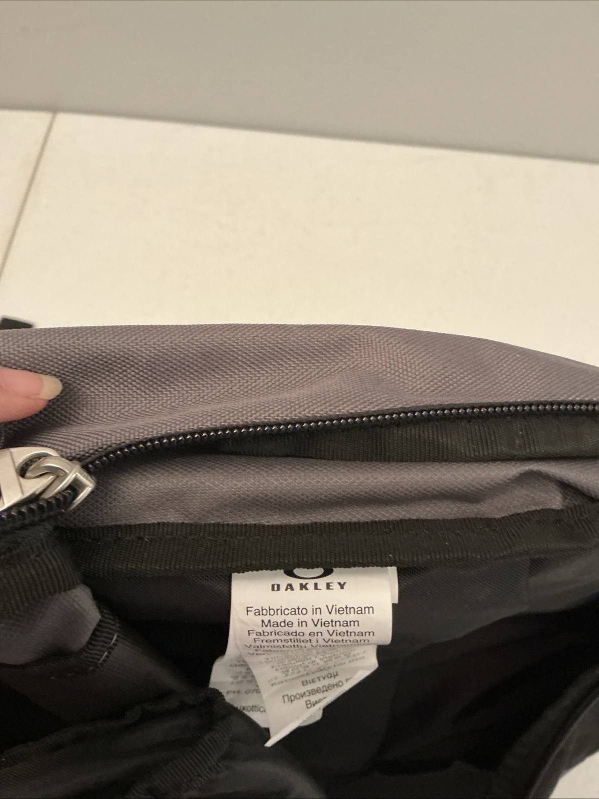 Oakley Enduro 20L 3.0 Backpack Black/Gray