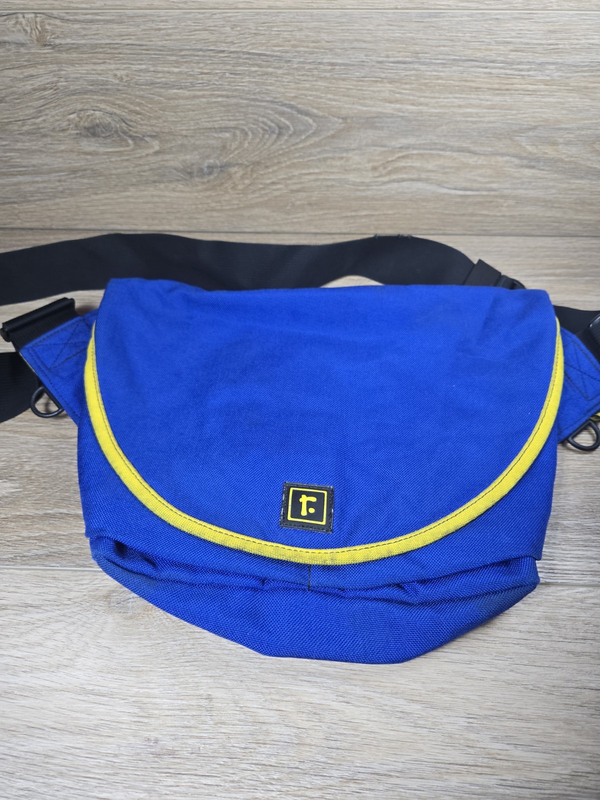Rickshaw Bagworks Blue / Yellow Messenger custom fabrics. USA Made.