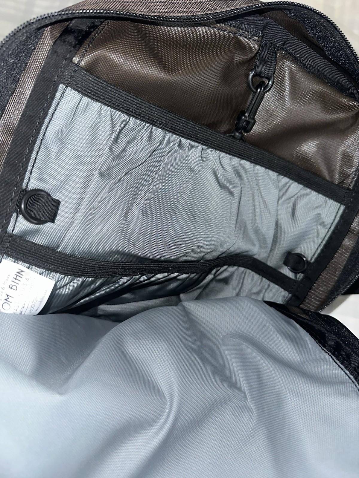 Tom Bihn Daylight Backpack Brown. 17L, Made in USA. New. Read