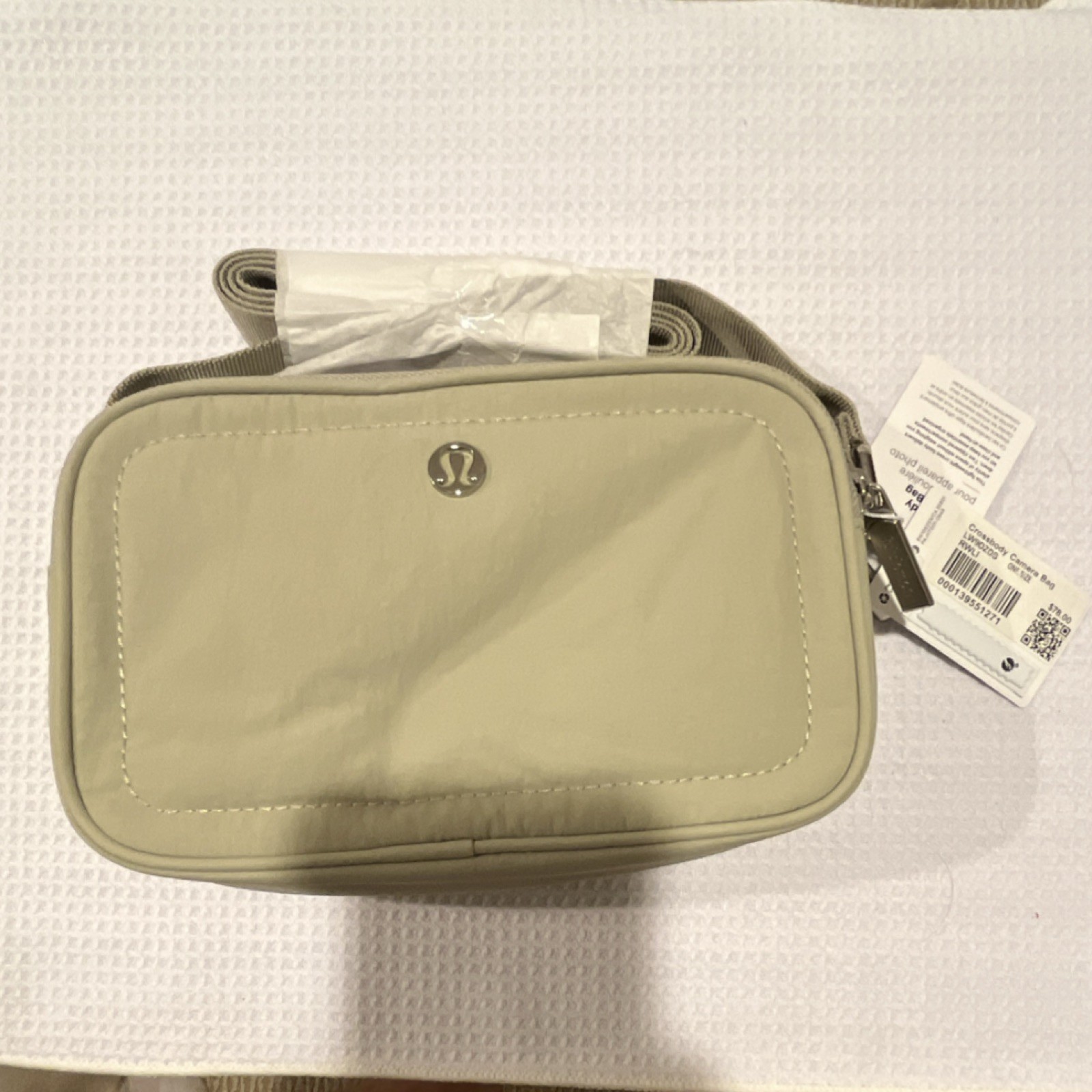 NWT Lululemon Crossbody Camera Bag Raw Linen
