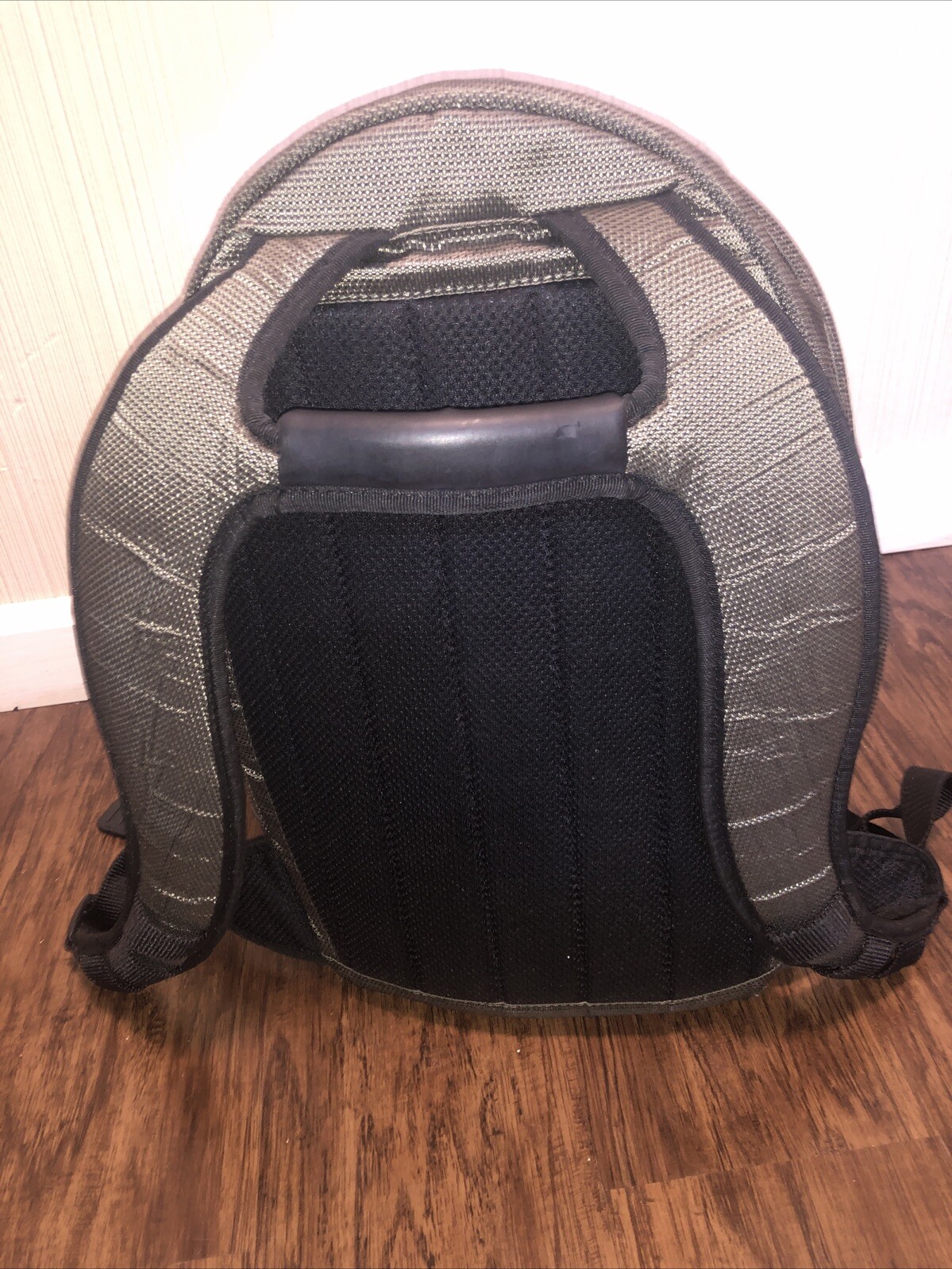 Tumi T2 Tech Backpack 513G Olive Green Appr 16x11x8 Ballistic Nylon & Leather B1