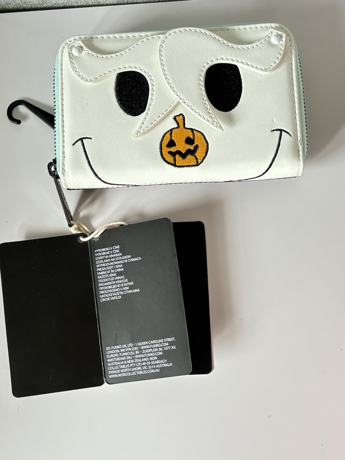 Loungefly Zero Zip Haunted Hound Zip Wallet – The Nightmare Before Christmas