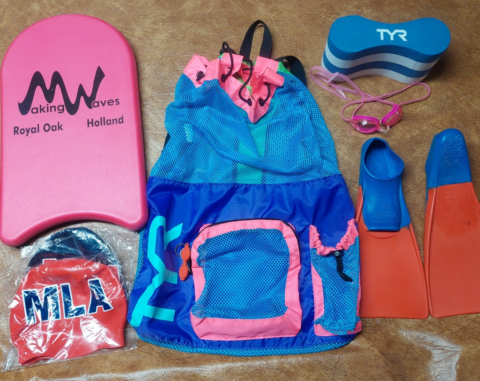 TYR Big Mesh Mummy Backpack for Wet Swimming + Fins, Pull Float & Kickboard