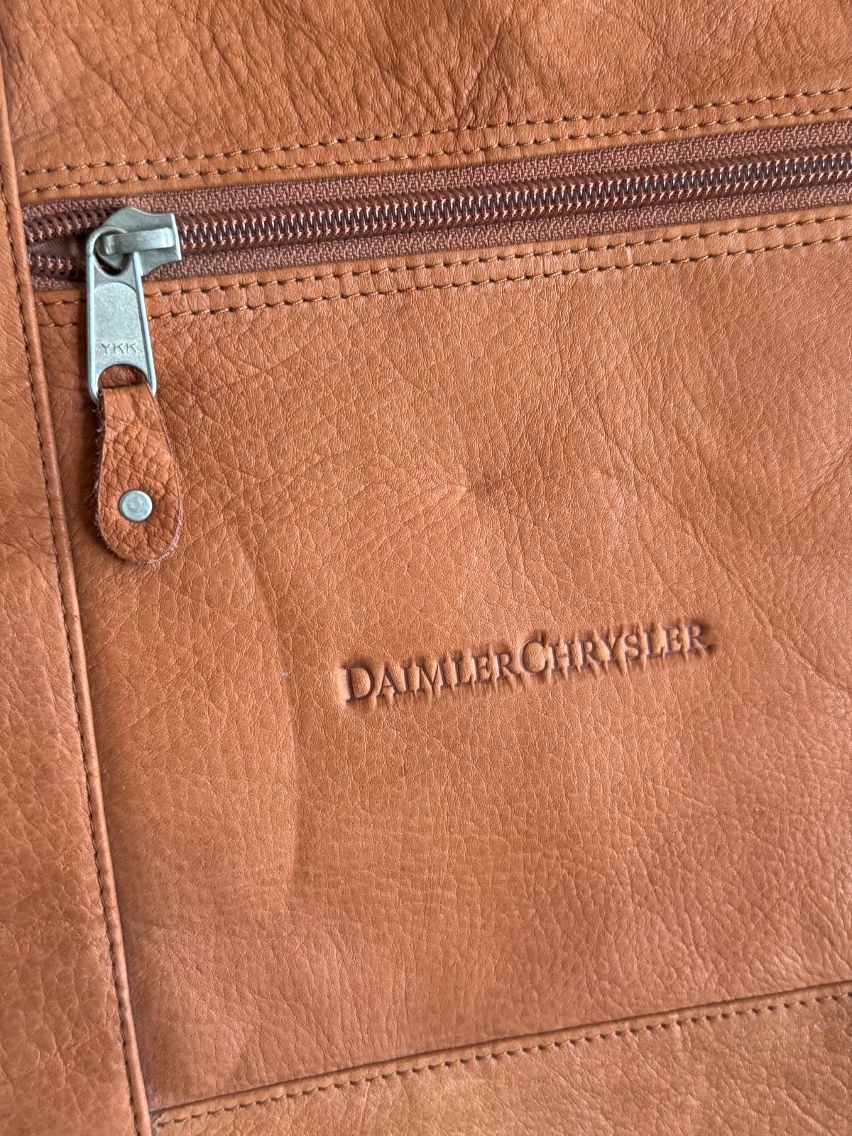 DAIMLER CHRYSLER CANYON OUTBACK LEATHER DUFFEL BAG TRAVEL WEEKENDER ADVERTISING