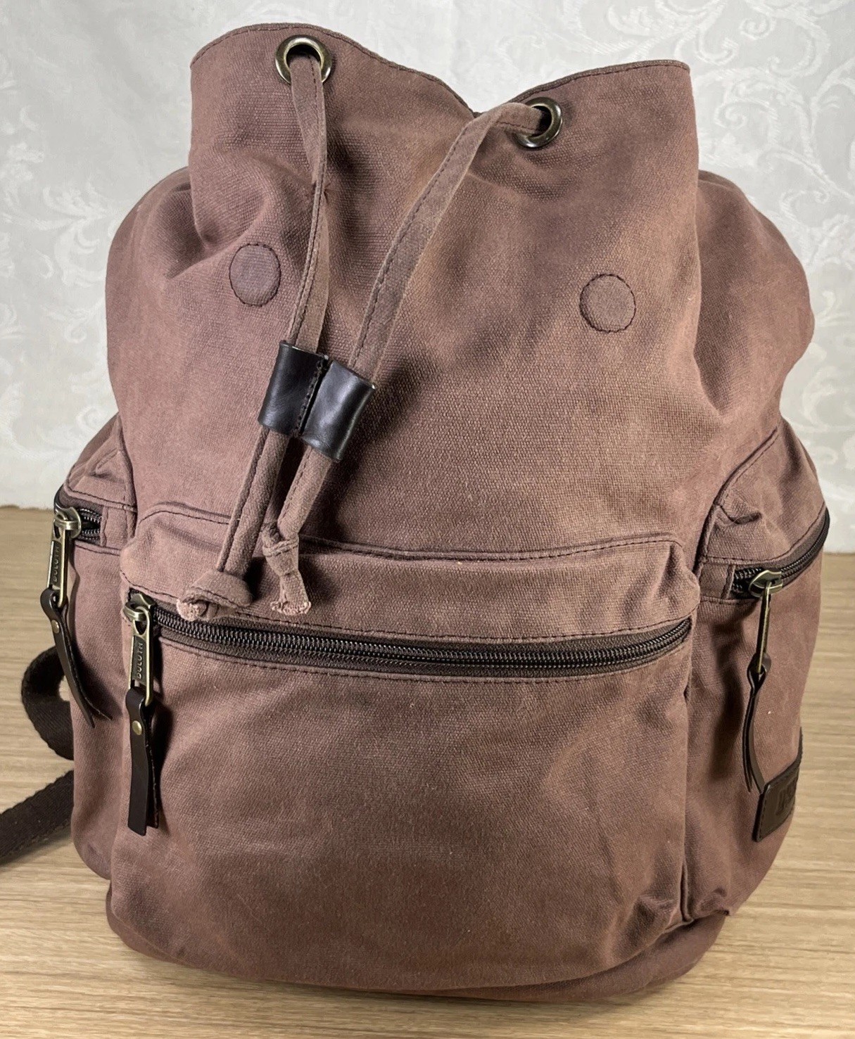 Duluth Trading Co Brown Canvas Pockets Drawstring Backpack Magnetic Top Closure