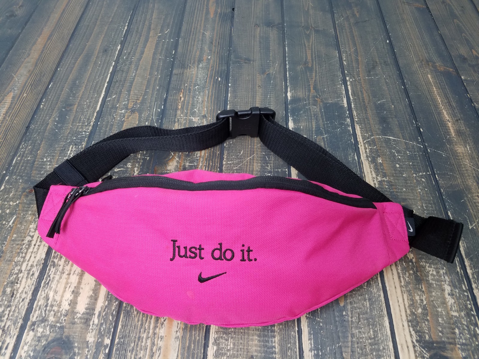 Nike Fuchsia Waist Belt Bag Just Do It Swoosh – BLACK / PINK