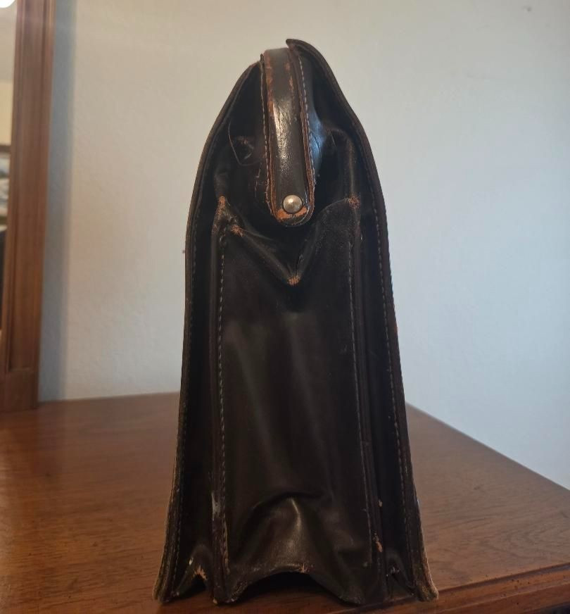 US Government Military Issued Leather Briefcase Type IV USAF Navigator Ca 1960’s
