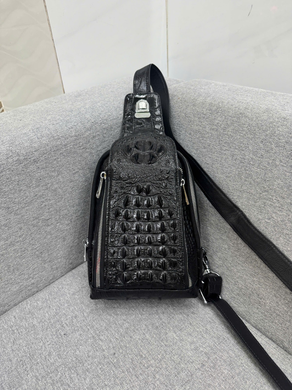 Men Luxury Genuine Leather Bag Chest Shoulder Daypack Crossbody Bag Gift