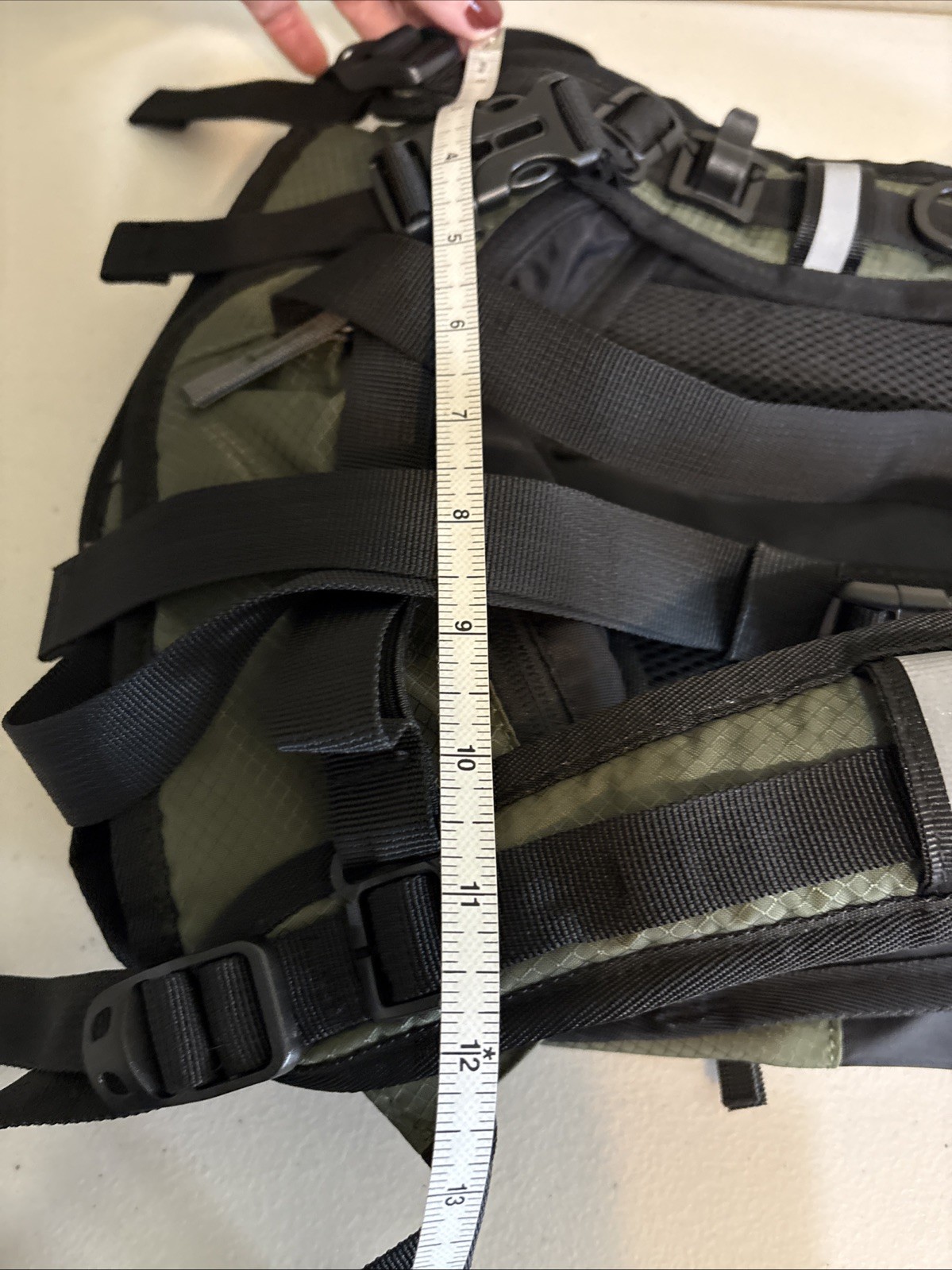 Mothybot Outdoor Durable Water Resistant Nylon Insulated Hydration Backpack Gorp