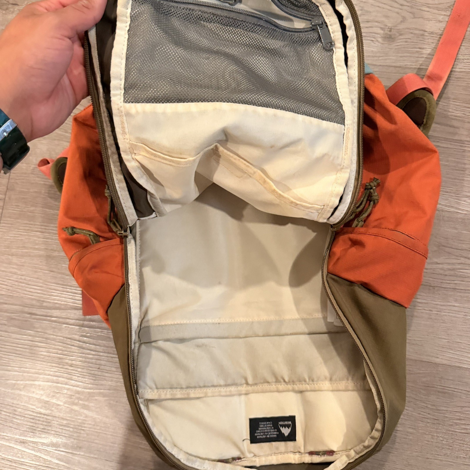 Burton Kilo Backpack 27L Tan Orange Blue 2014 Heritage 136491