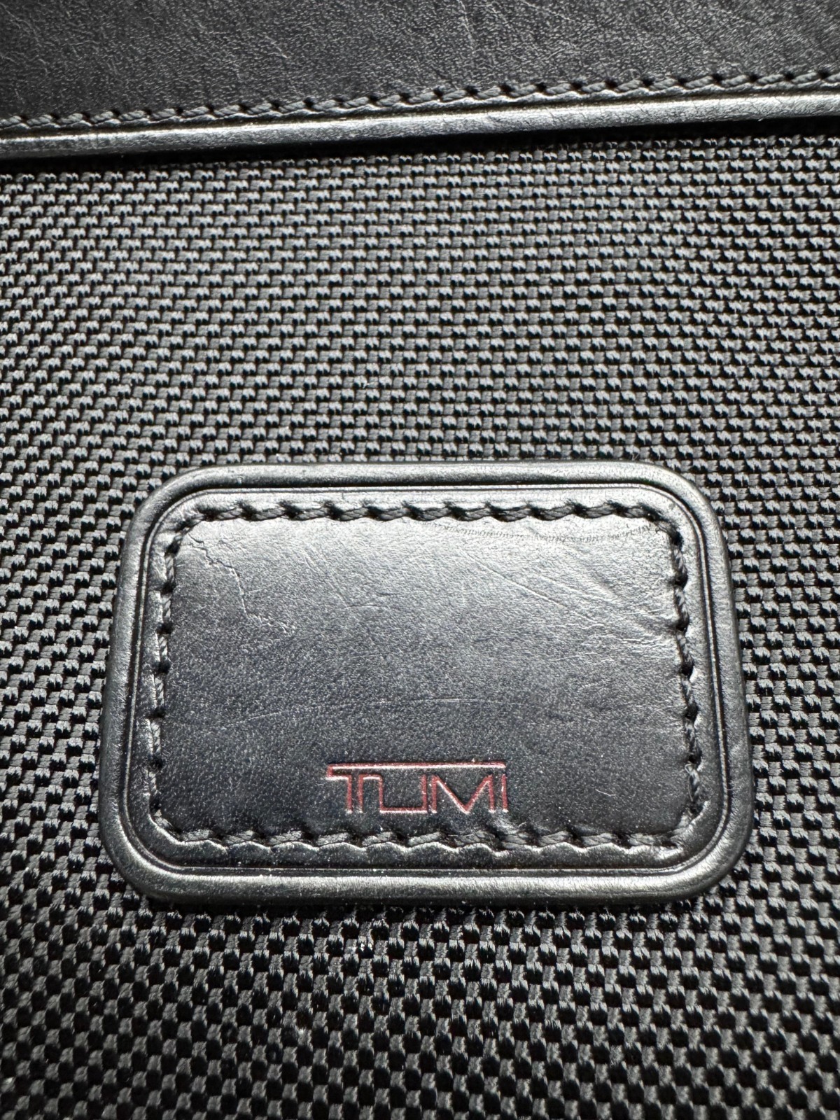 Tumi Nylon Leather Trim Flat Messenger Crossbody Bag Black 24105D Unisex