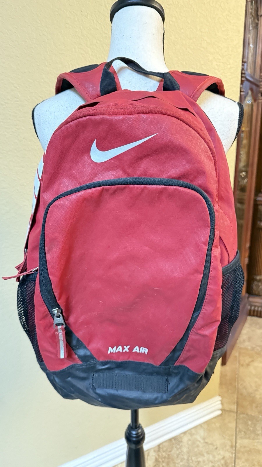 Nike Air Max Backpack Red White Logo Zipper Pocket Y2K Vibe Streetwear