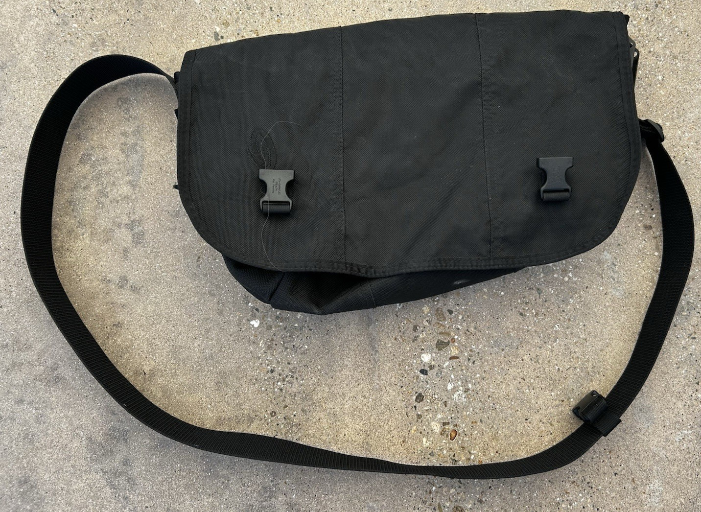 Timbuk2 Messenger Bag Cycling Laptop Bag Carry On Bike Cyclist Gear Black Grey