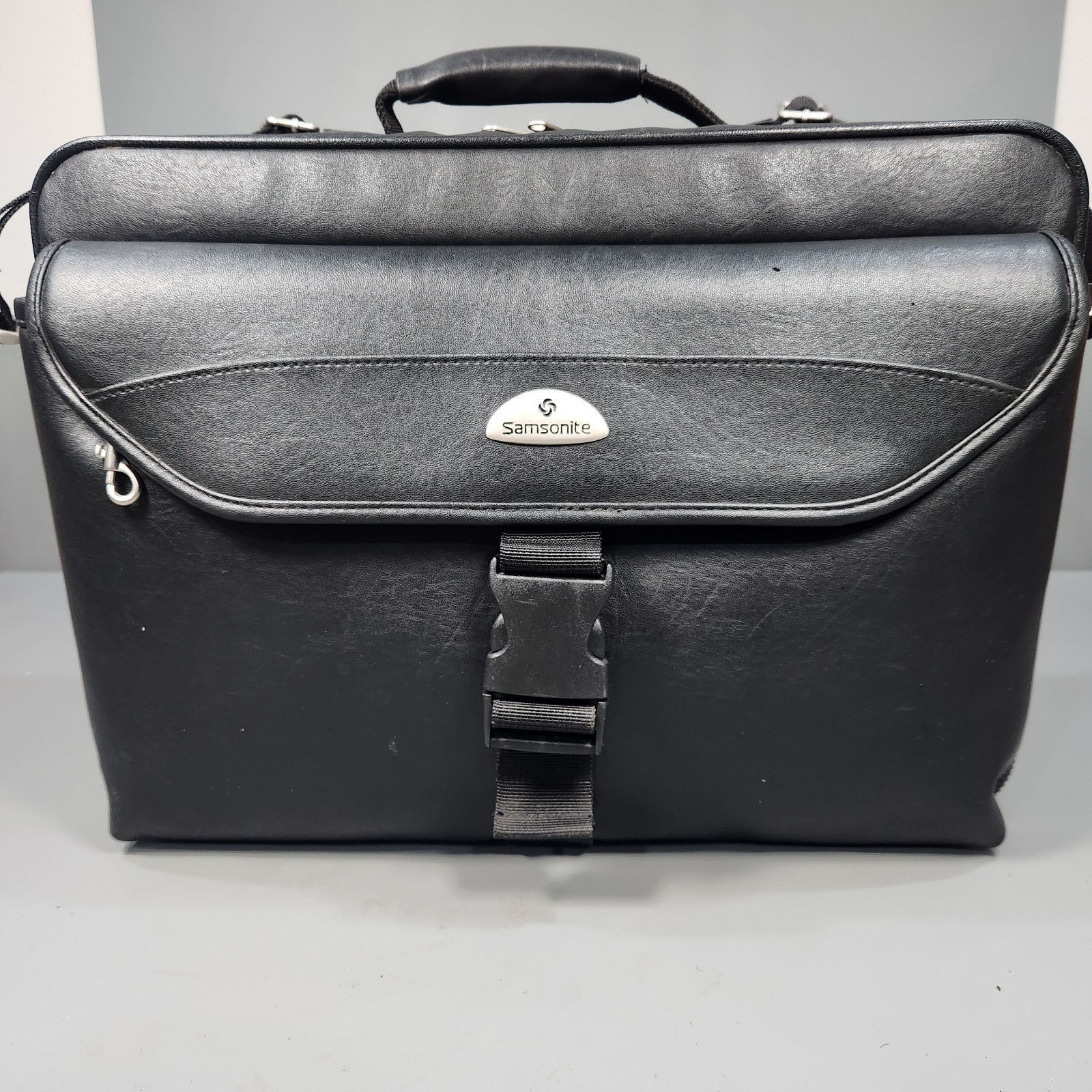 Samsonite Classic Computer Case Black Leather Dual Laptop Bag 15.5″ w/strap