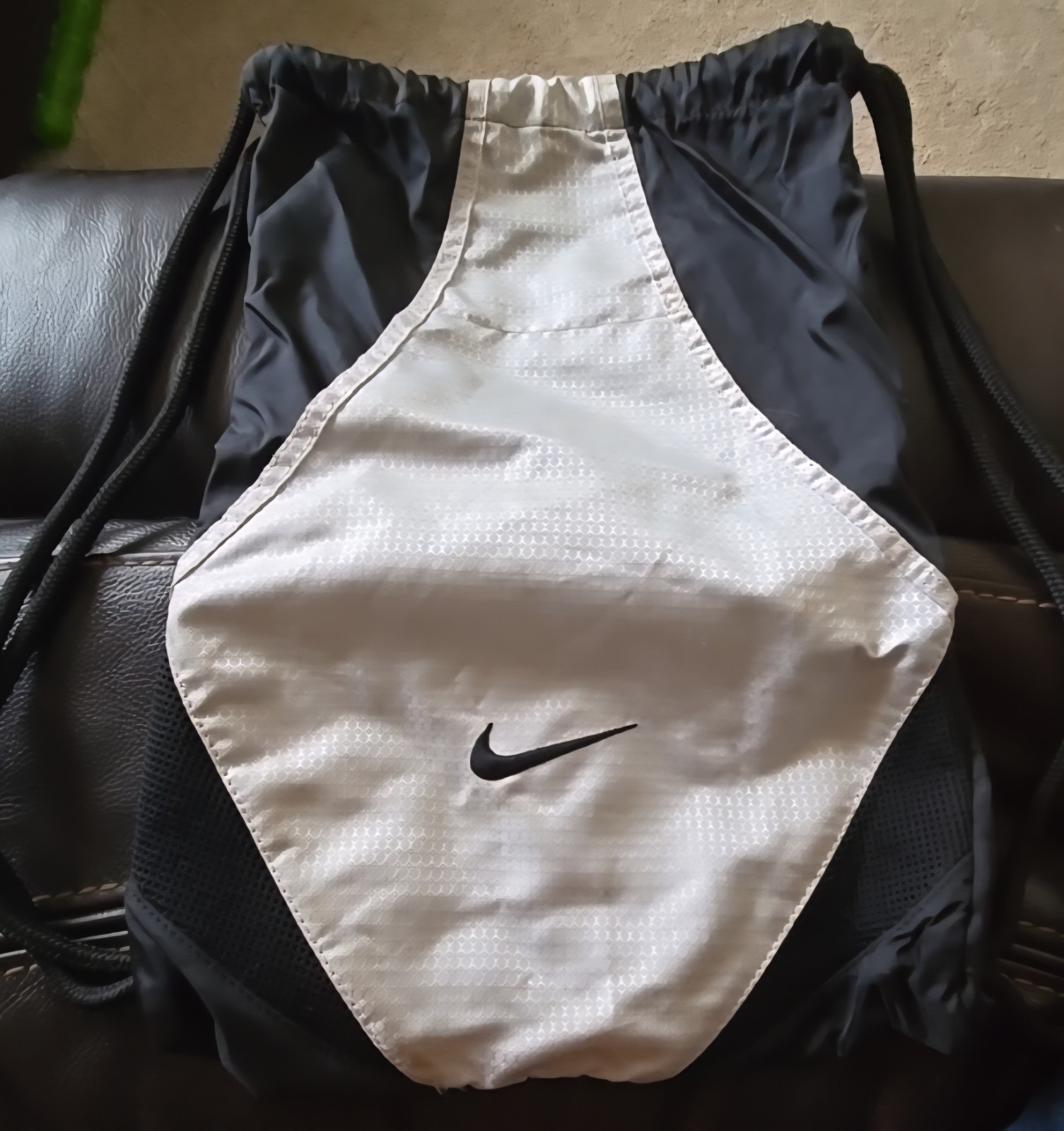 Nike Black/Grey Mesh Cinch Sack Backpack RN#56323 CA#05553
