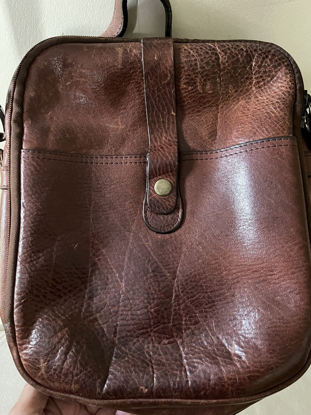 Duluth Trading Co Leather Lifetime Messenger Crossbody Shoulder Bag Man Bag
