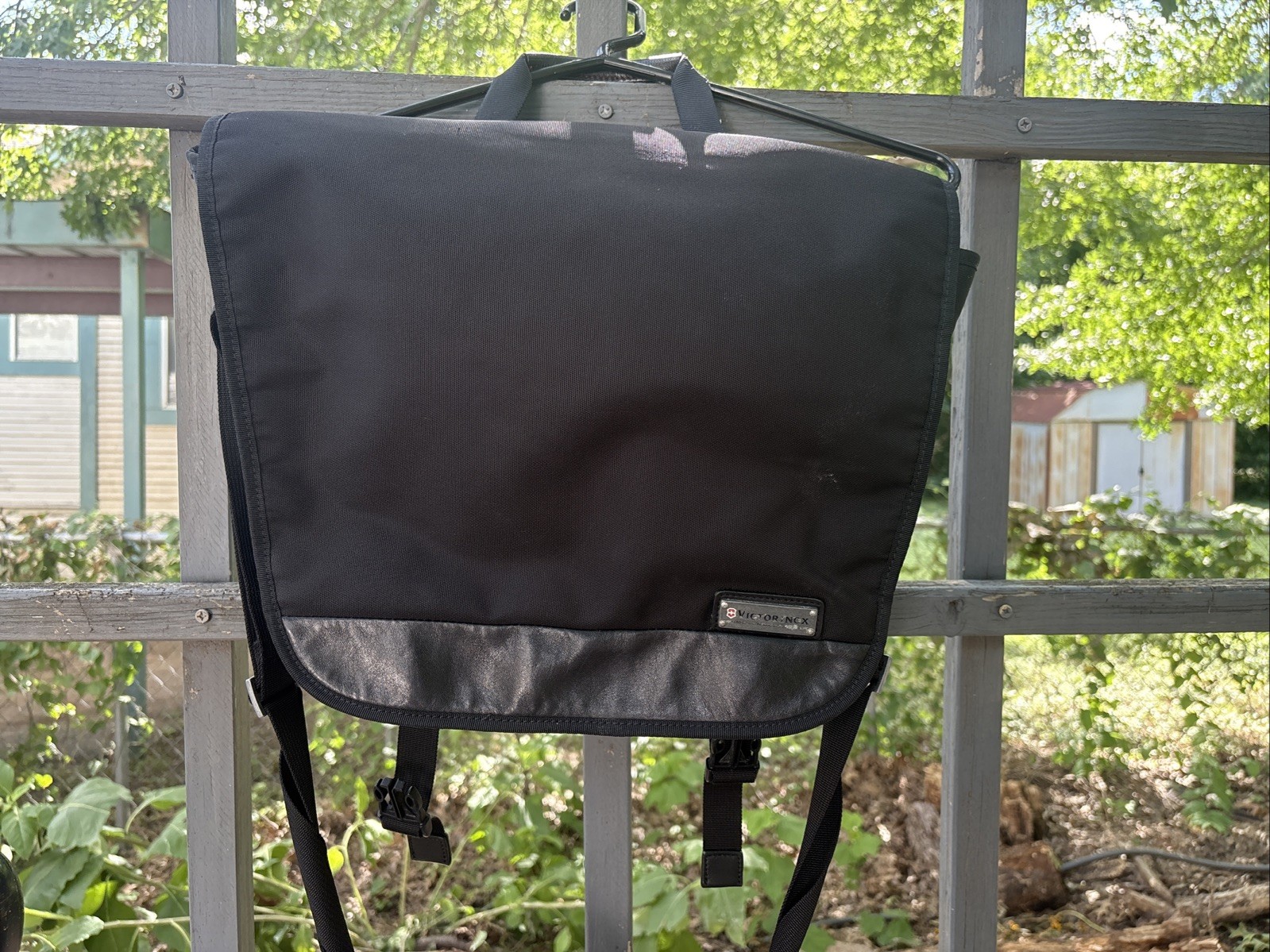 Victorinox Swiss Army Black Crossbody Messenger Bag Shoulder Organizer 13×13