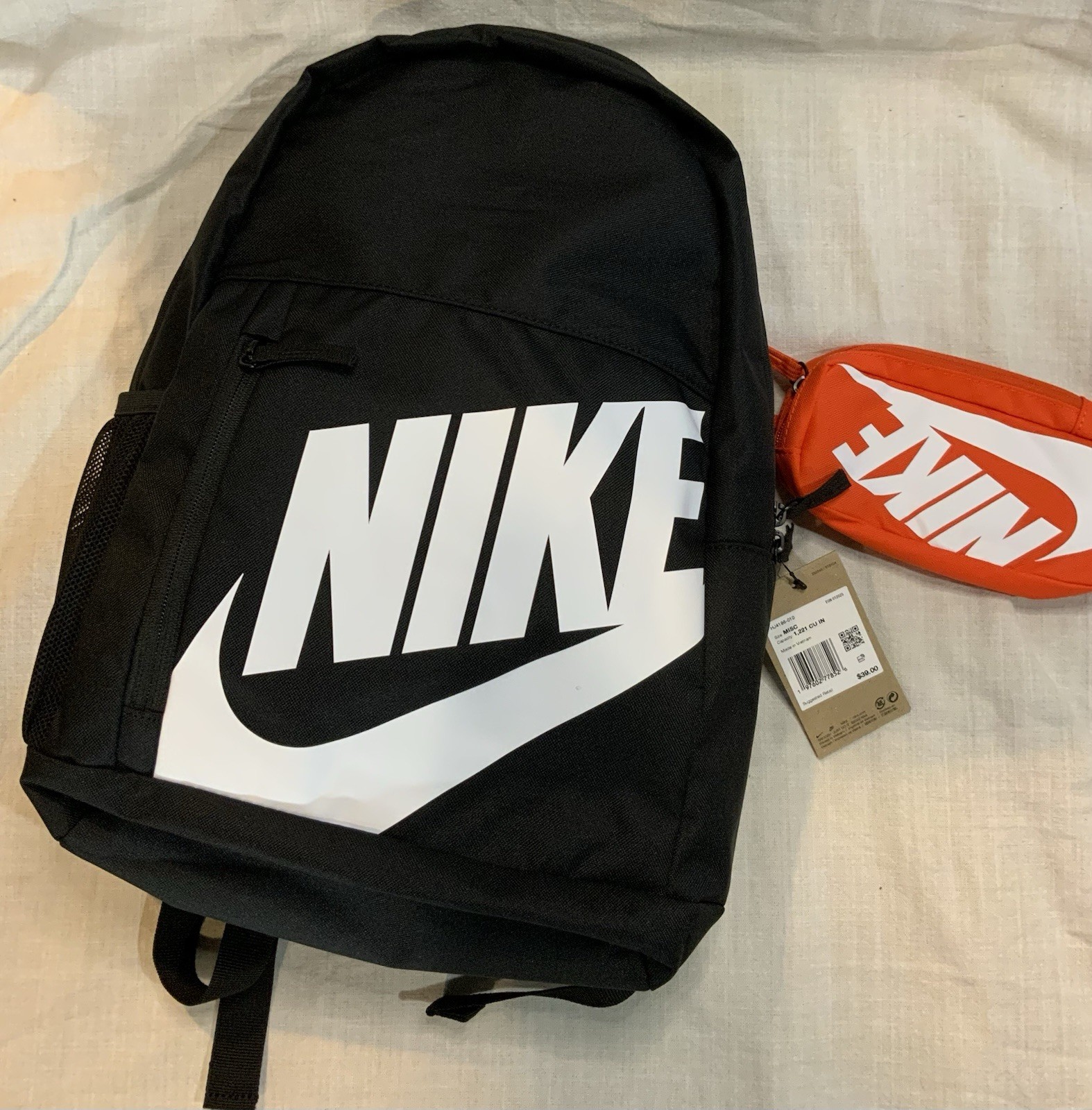 Nike Elemental 20L School Backpack With Pencil Case Work Sport Gym Bag