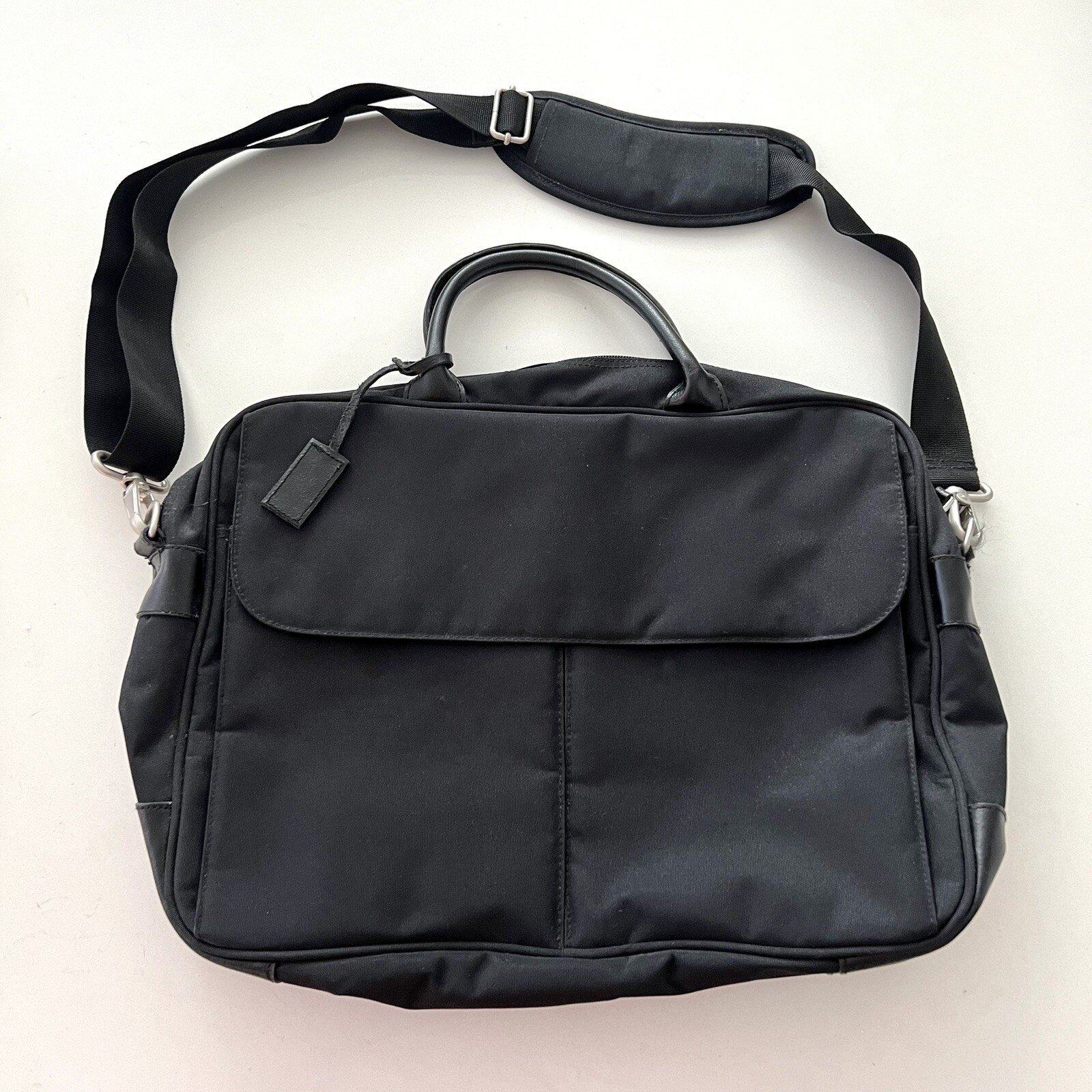 VTG Eddie Bauer Black Messenger Zip Pockets Laptop Sling Bag – 16” x 12” x 4”