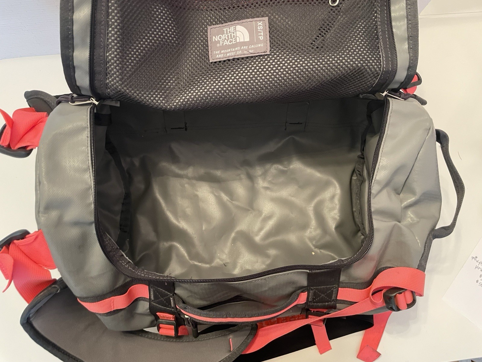 THE NORTH FACE BASE CAMP DUFFEL BAG Grey 50L 10x11x17” See Pics Zipper Closure