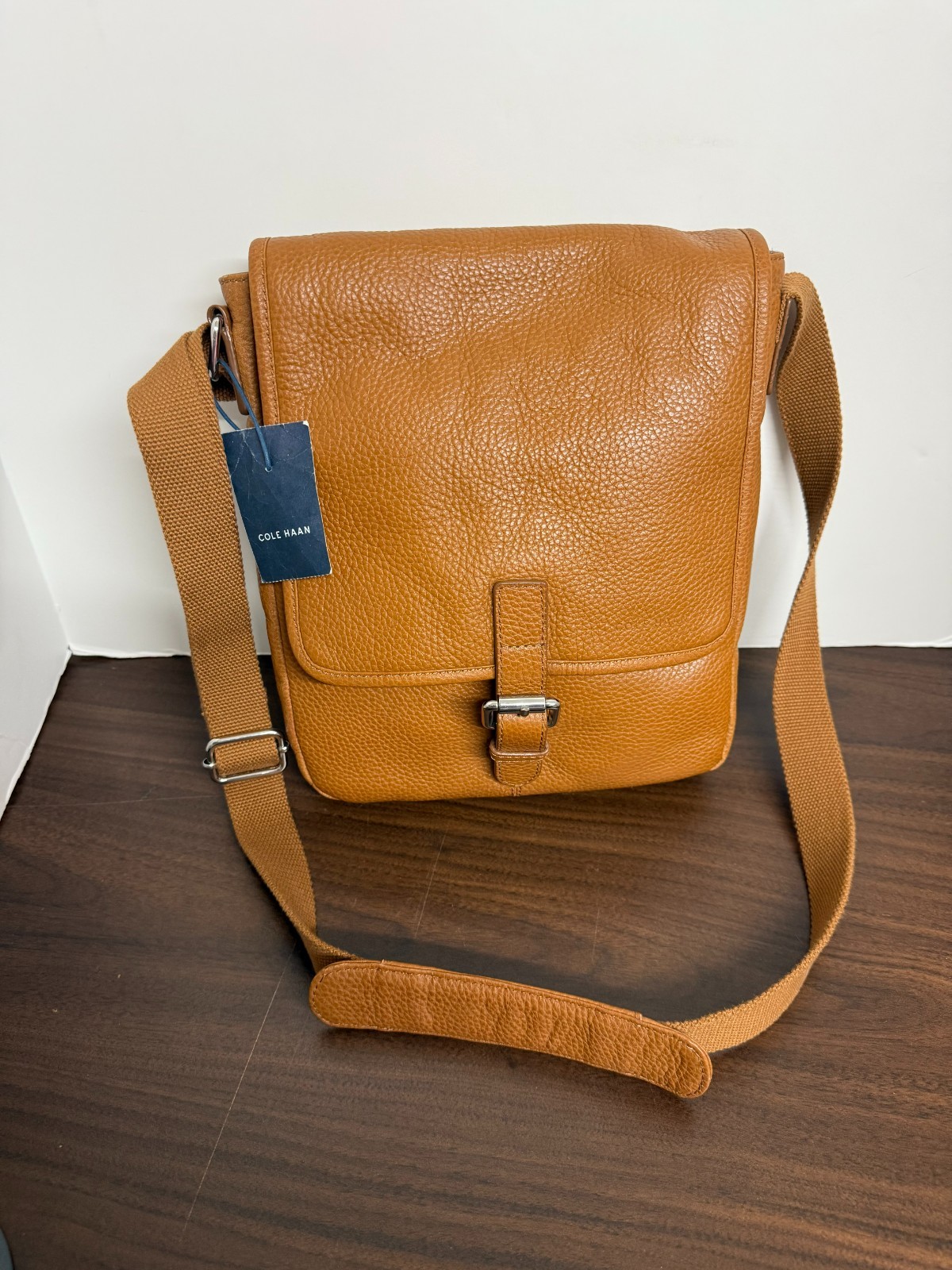 Cole Haan Wayland Reporter Bag (F10120) Pebble Leather Tan New