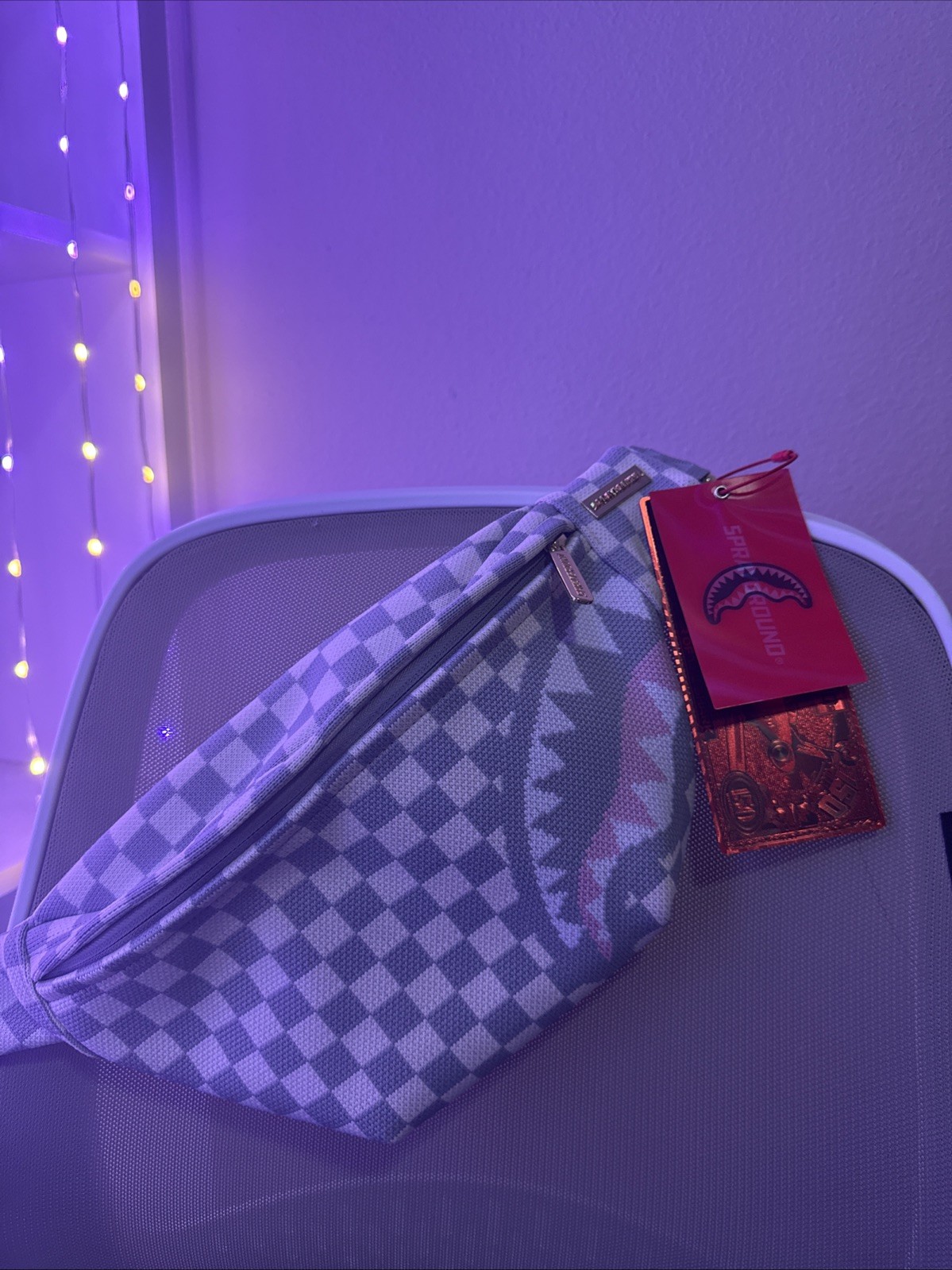 Sprayground SOLD OUT! knit Sharks In Paris In Cream Crossbody. READ DESCRIPTION
