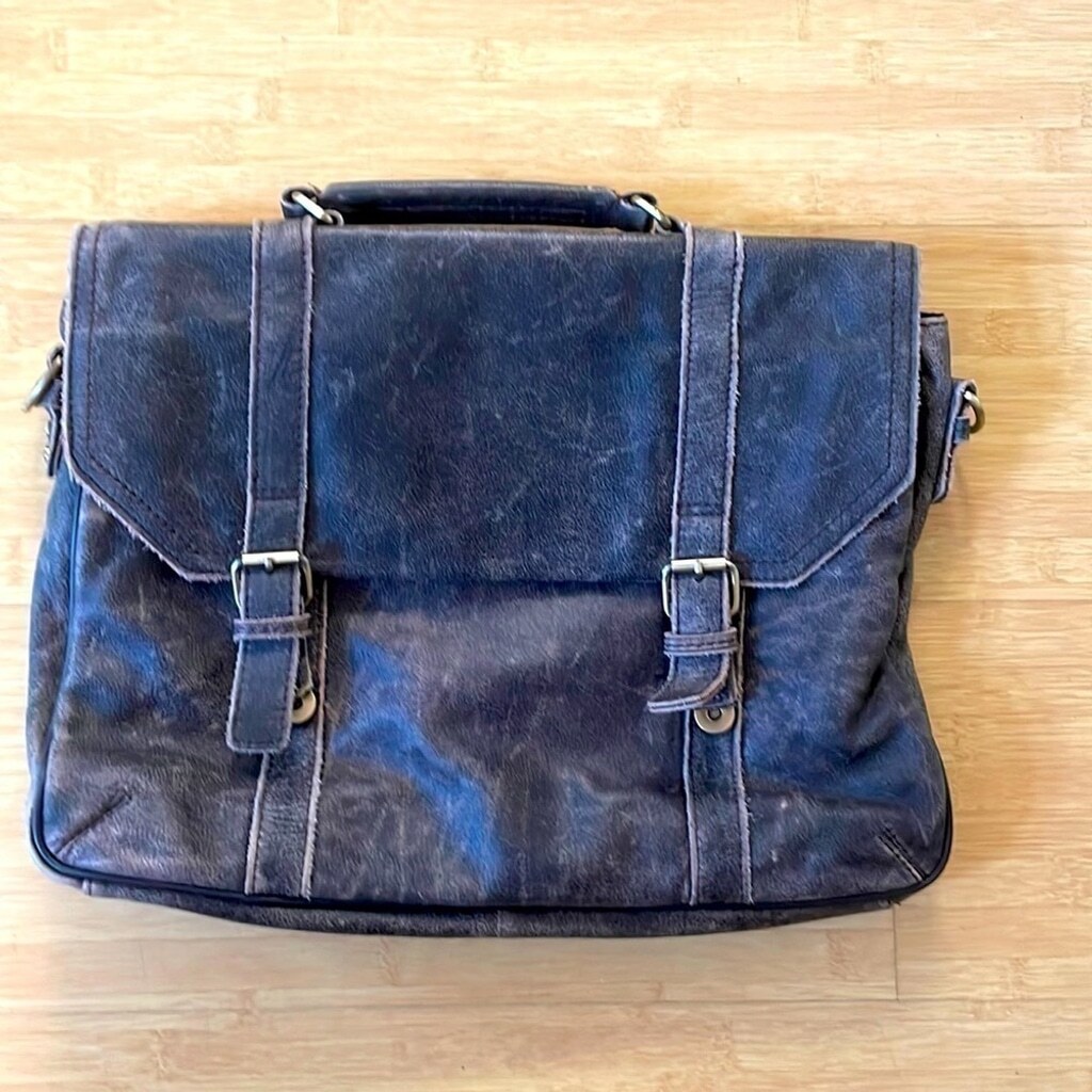 Pelle studios by Wilson leather black rivet vintage messenger leather bag purse