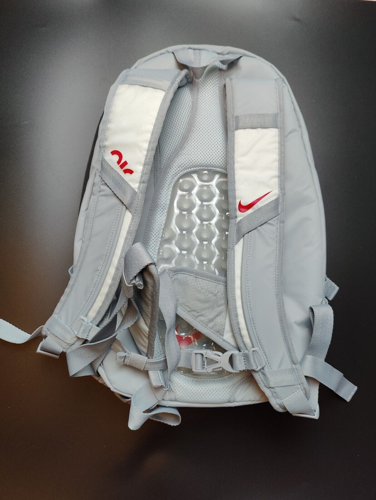 Nike Air Max Bubble Backpack Logo Padded Elite DA9893-012 $160 SAMPLE