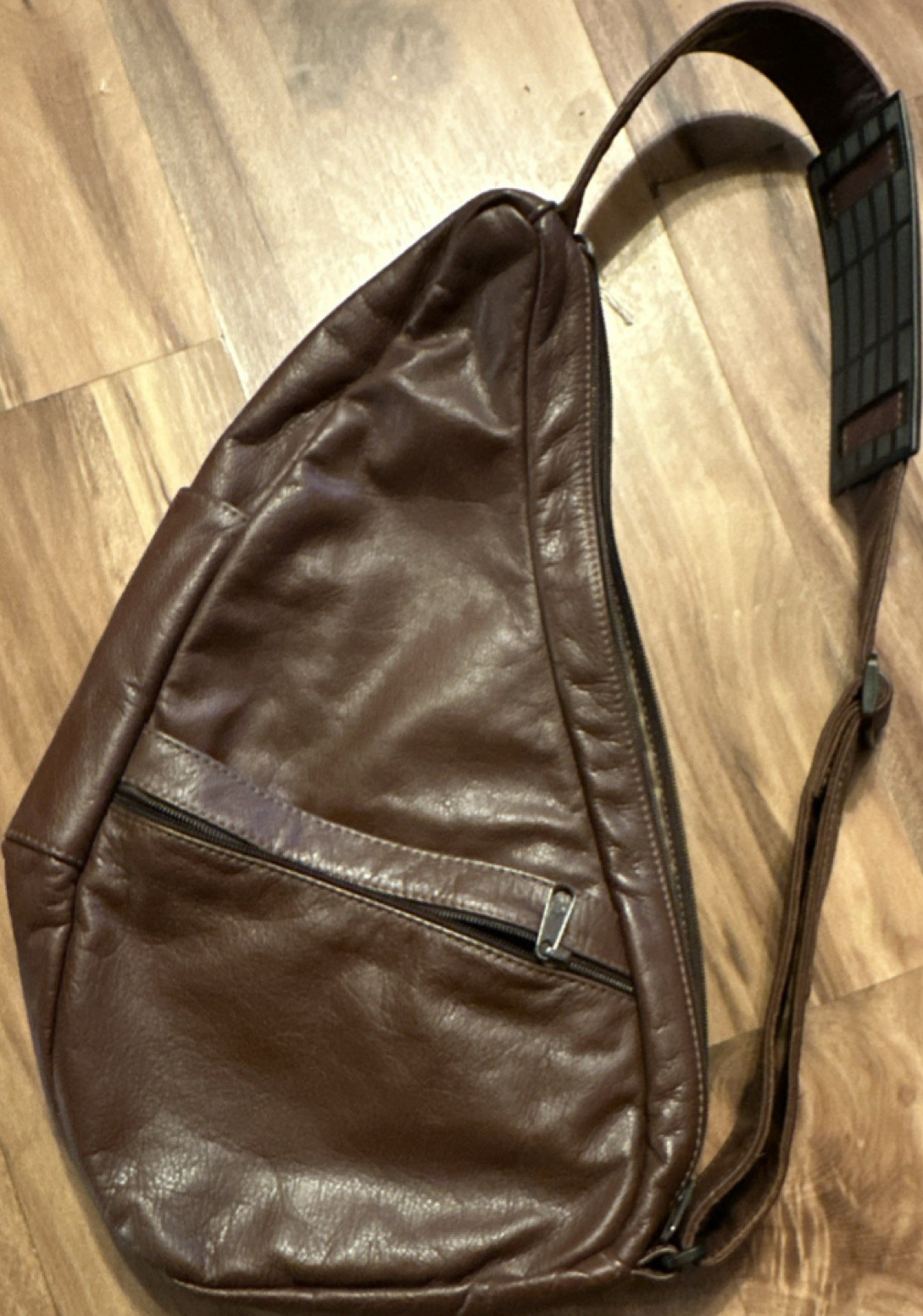 Eagle USA Brown Sling Bag Crossbody Strap Zip Closure Inner/Outer Pockets