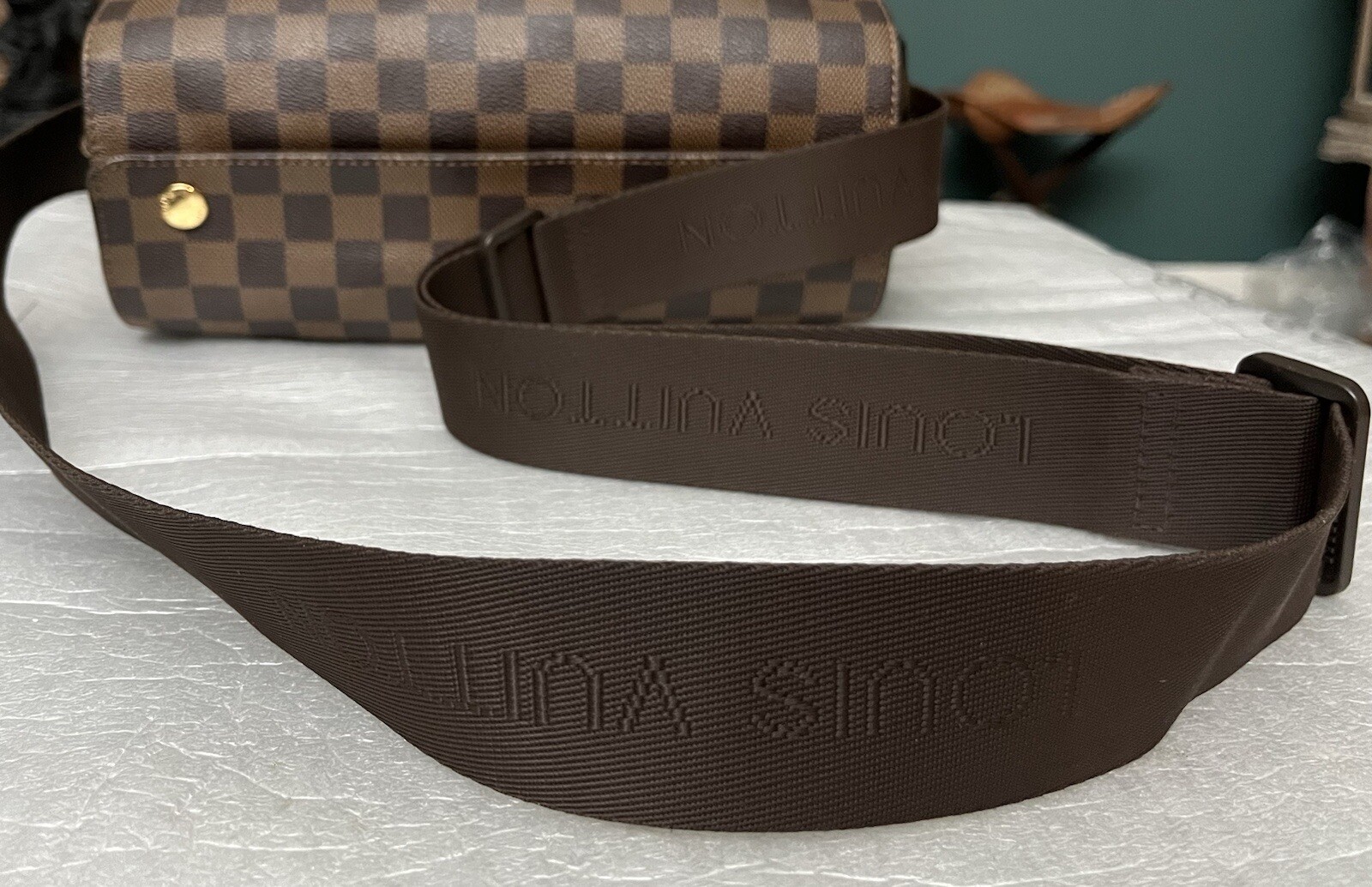 Louis Vuitton LV Canvas Monogram DAMIER NAVIGLIO Messenger bag – VERY GOOD