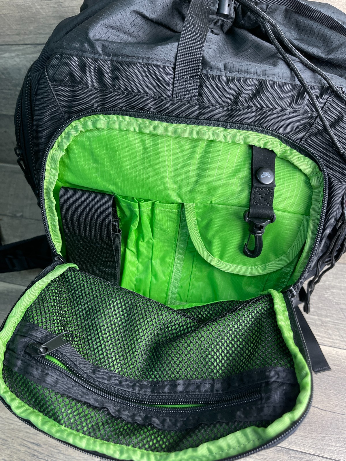 Nike Backpack SB Eugene Black Nylon Zip Outer Pockets Adjustable Strap Shoulder